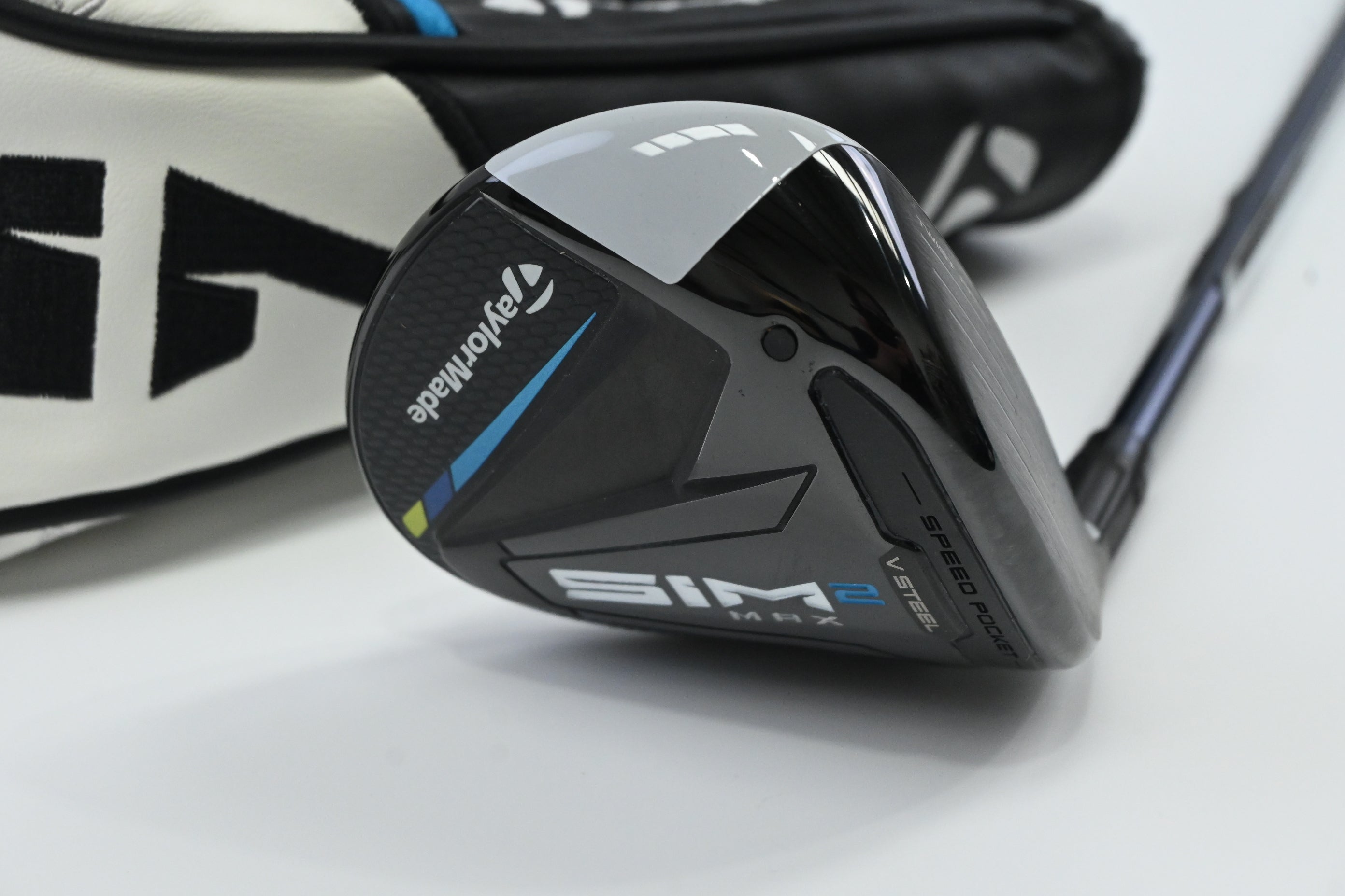 Taylormade SIM2 Max #5 Wood / 18 Degree / Stuff Flex Fujikura Ventus Blue 6
