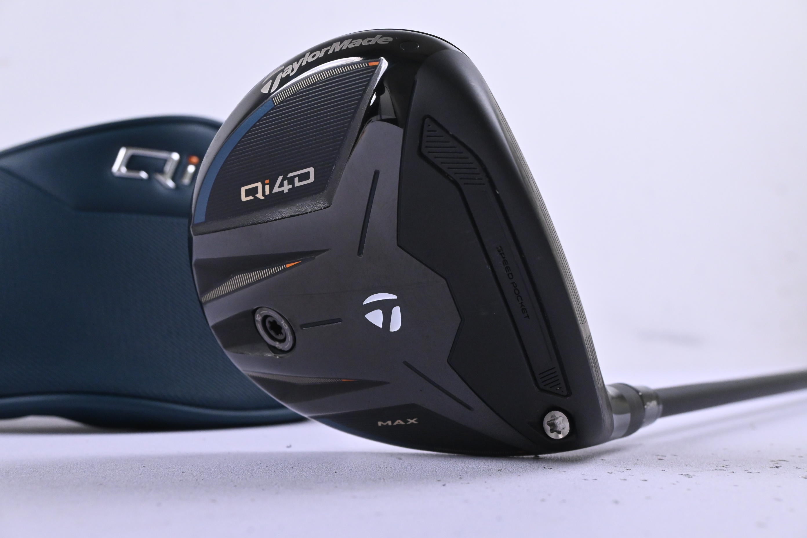 Taylormade Qi4D Max #5 Wood / 18 Degree / Regular Flex Reax Blue 55 Shaft