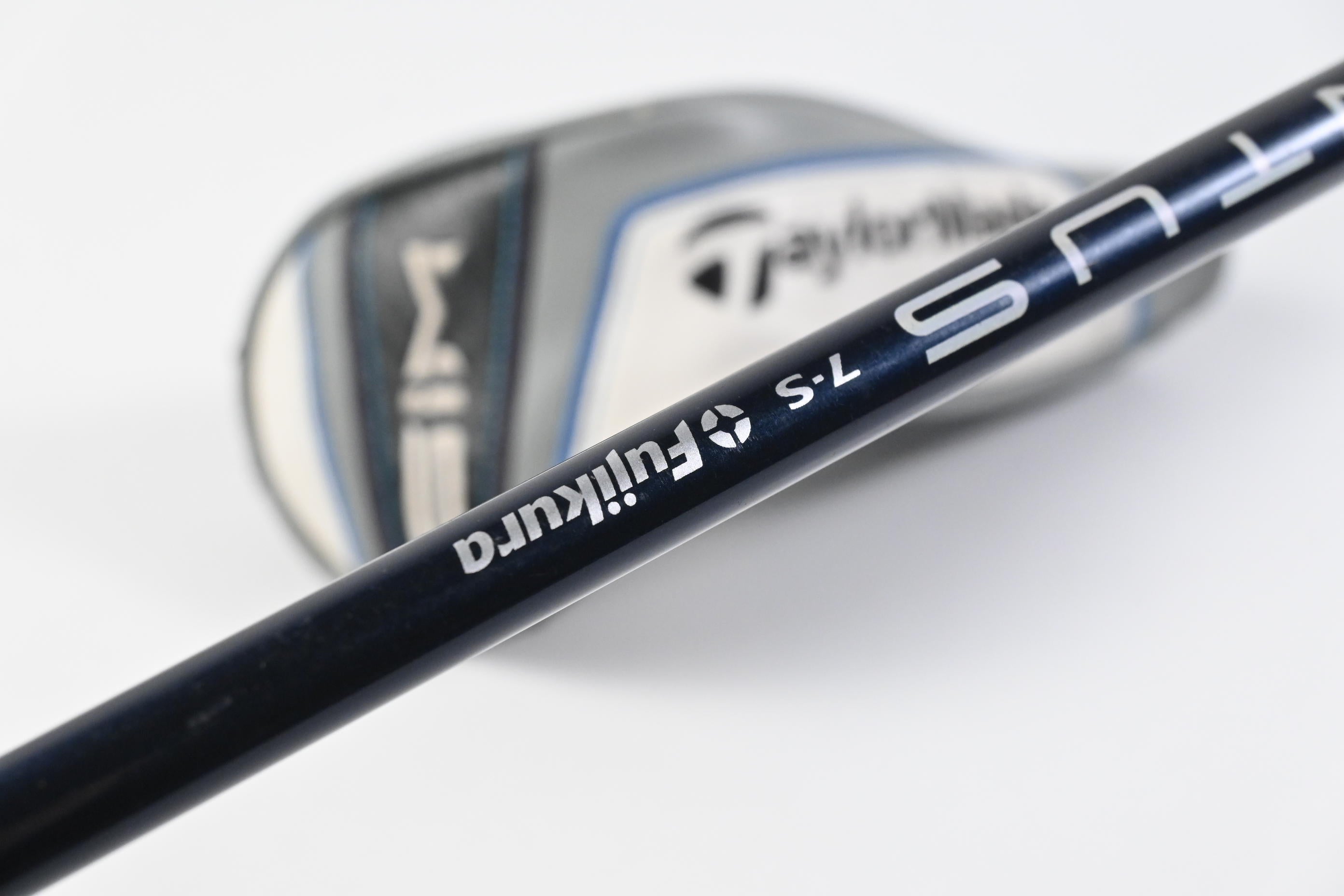 Taylormade SIM Max #3 Hybrid / 19 Degree / Stiff Flex Fujikura Ventus Blue 7 Shaft