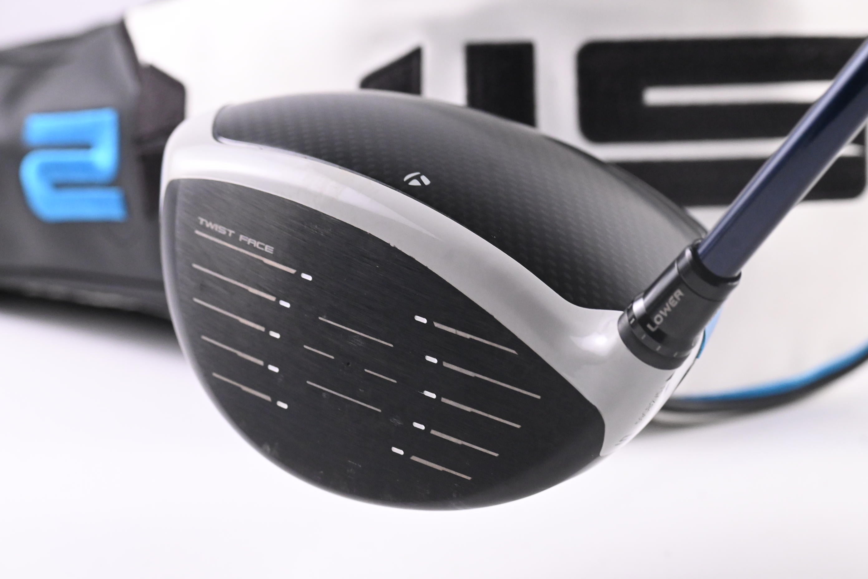 Taylormade SIM2 Driver / 10.5 Degree / Regular Flex Fujikura Ventus Blue 5 Shaft