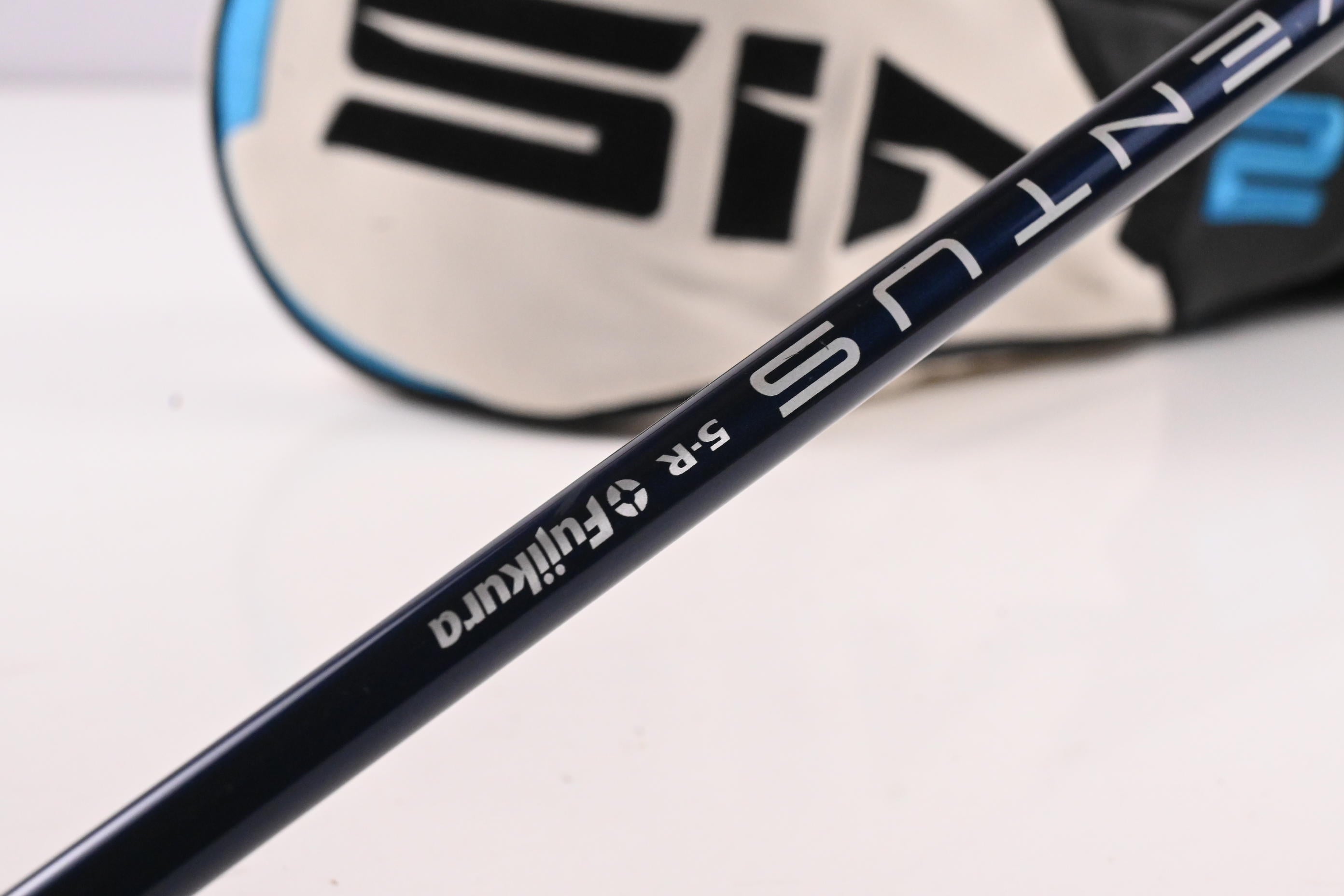 Taylormade SIM2 Max Driver / 10.5 Degree / Regular Flex Fujikura Ventus Blue 5