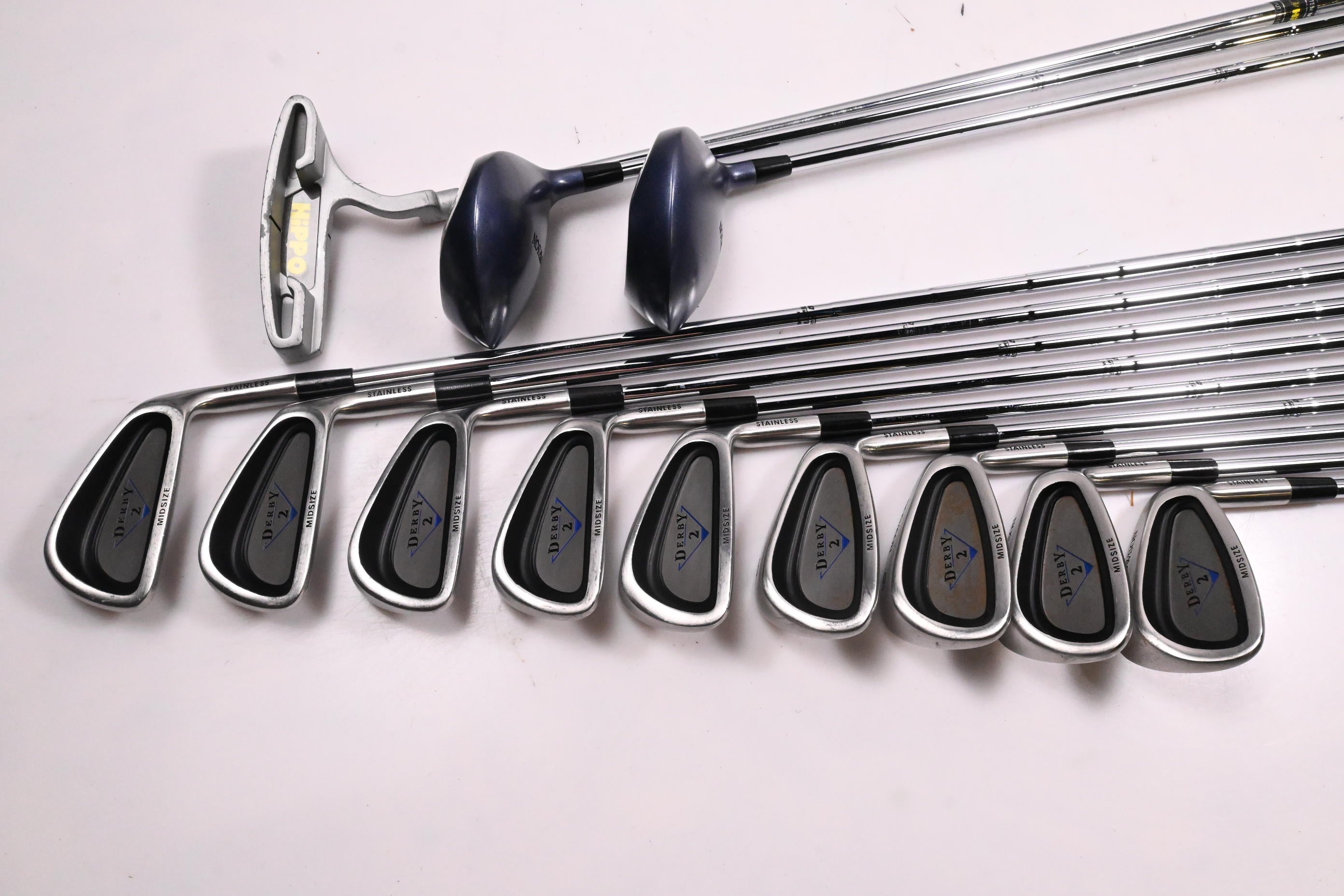 Howsen Derby 2 Package Set / Woods, Irons, Putter, Bag