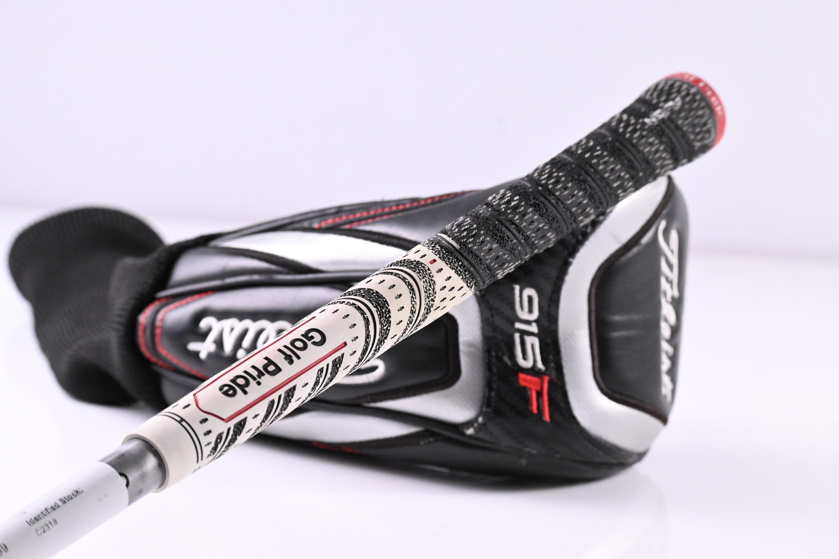 Titleist 915 F #3 Wood / 15 Degree / Stiff Flex Aldila Rogue Silver 110 MSI 70