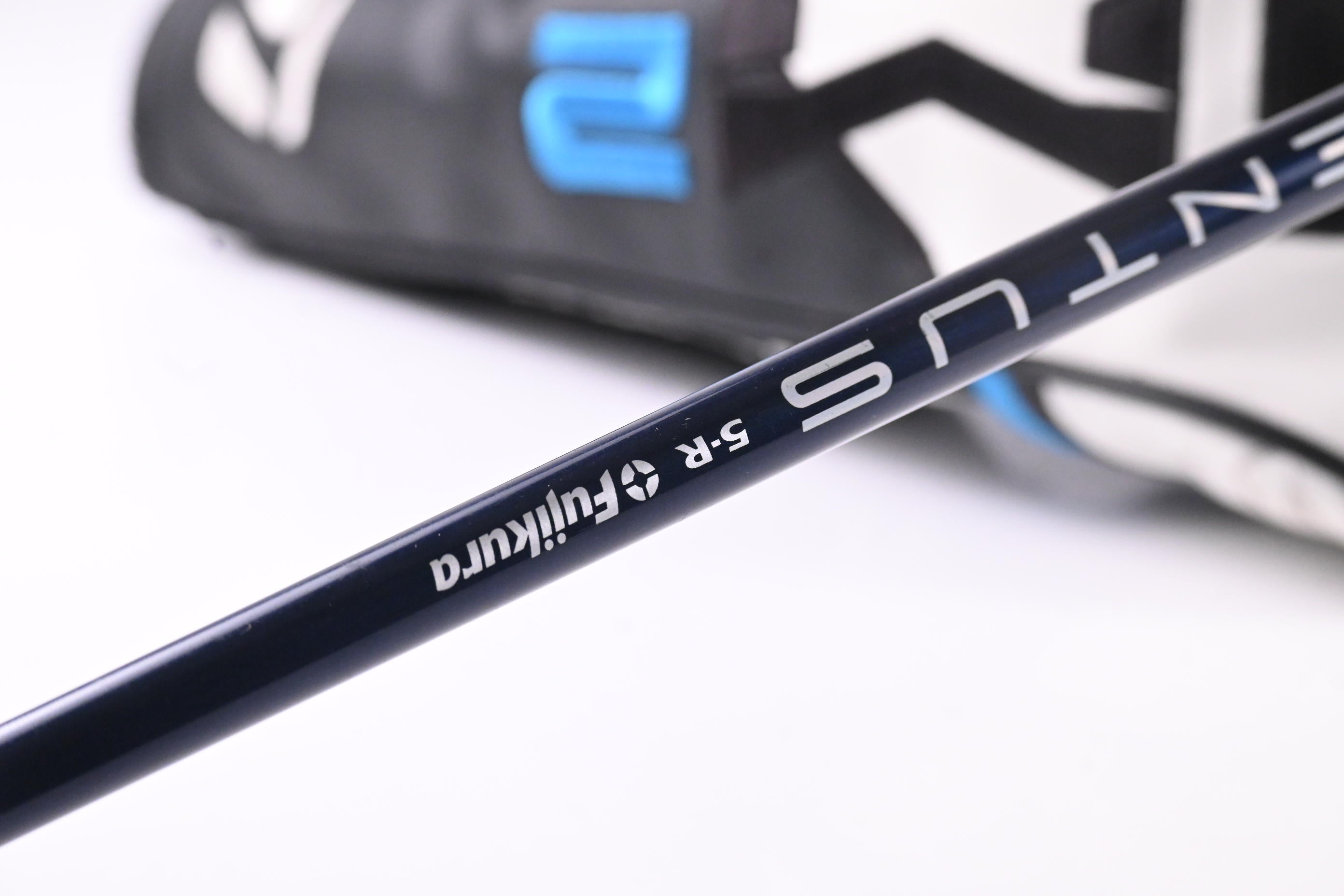 Taylormade SIM2 Driver / 10.5 Degree / Regular Flex Fujikura Ventus Blue 5 Shaft