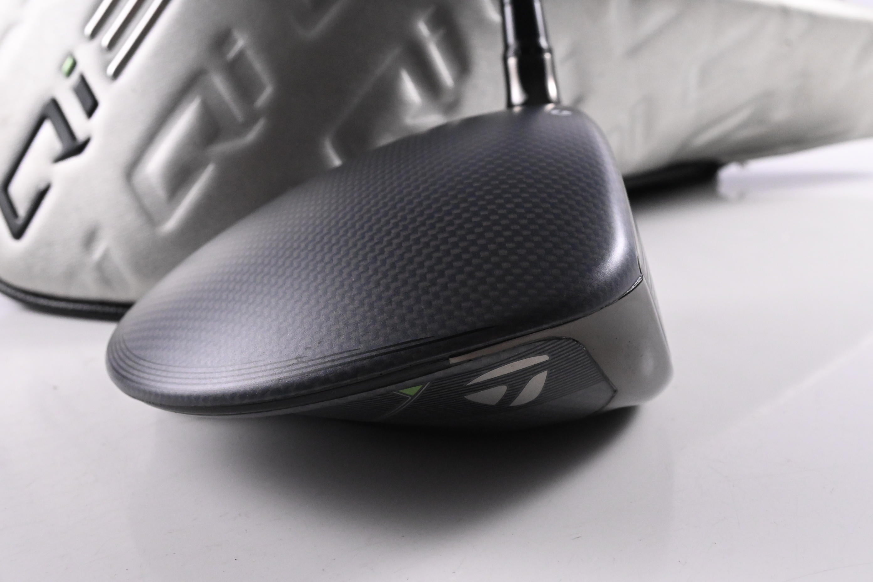 Taylormade Qi35 Driver / 10.5 Degree / Regular Flex Fujikura Ventus Blue '25 5