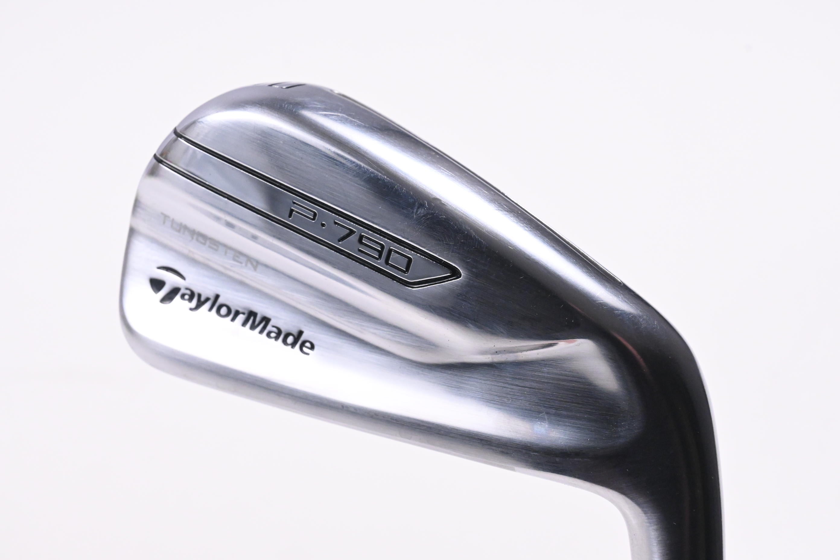 Taylormade P790 UDI 2017 #2 Iron / 17 Degree / Stiff Flex Dynamic Gold 105 S300