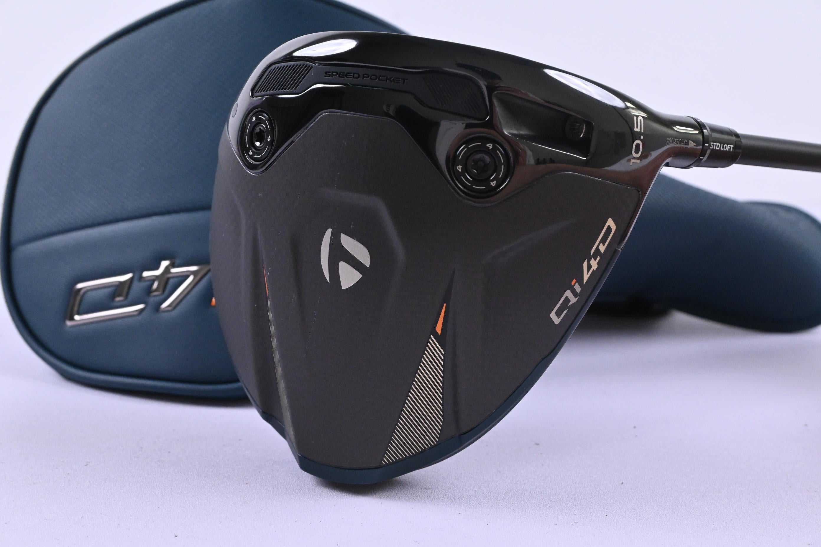 Taylormade Qi4D Driver / 10.5 Degree / Stiff Flex Fujikura Ventus Blue 5 Shaft