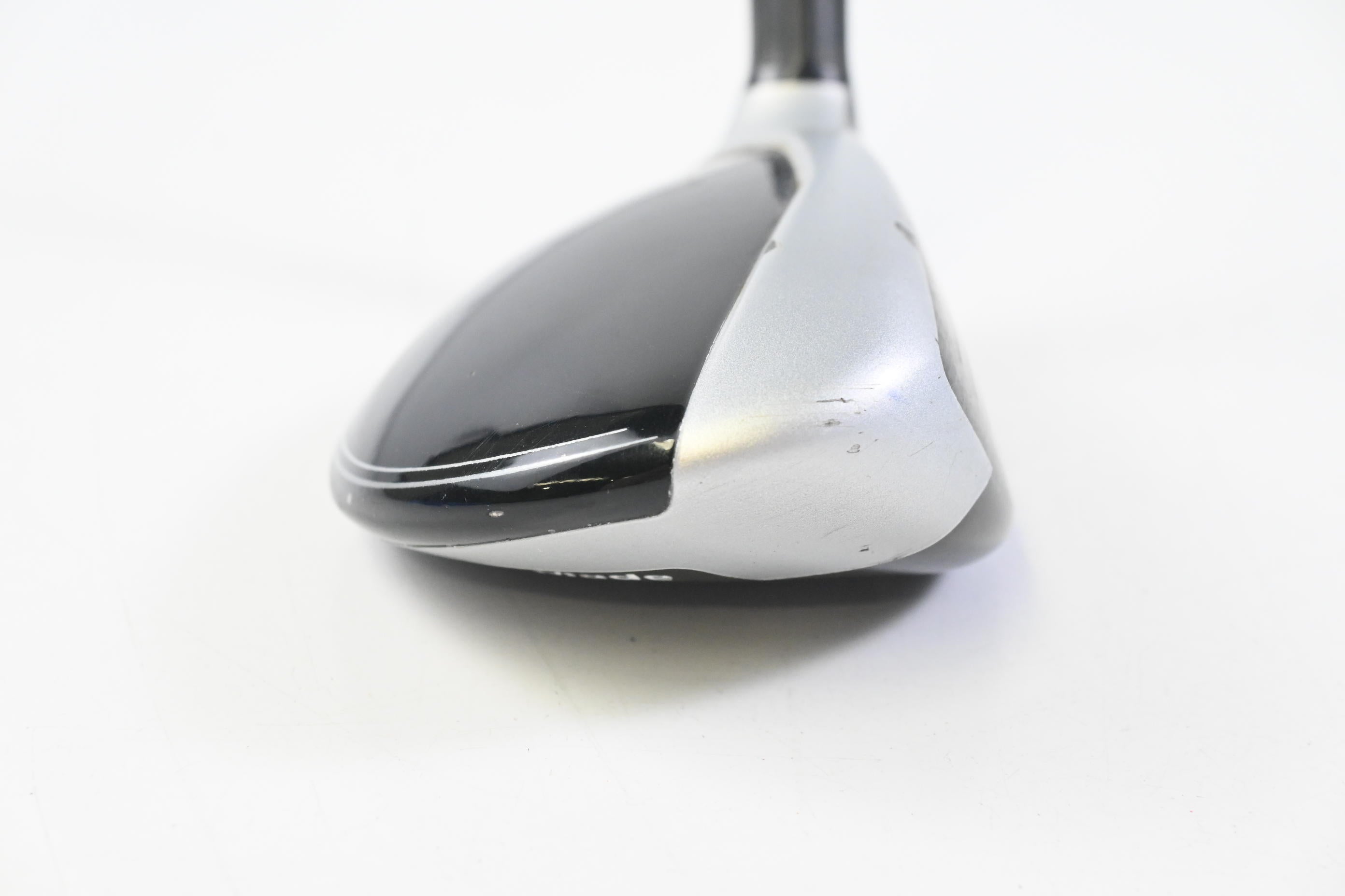 Taylormade M4 #4 Hybrid / 22 Degree / Regular Flex Fujikura Atmos Red 6 Shaft