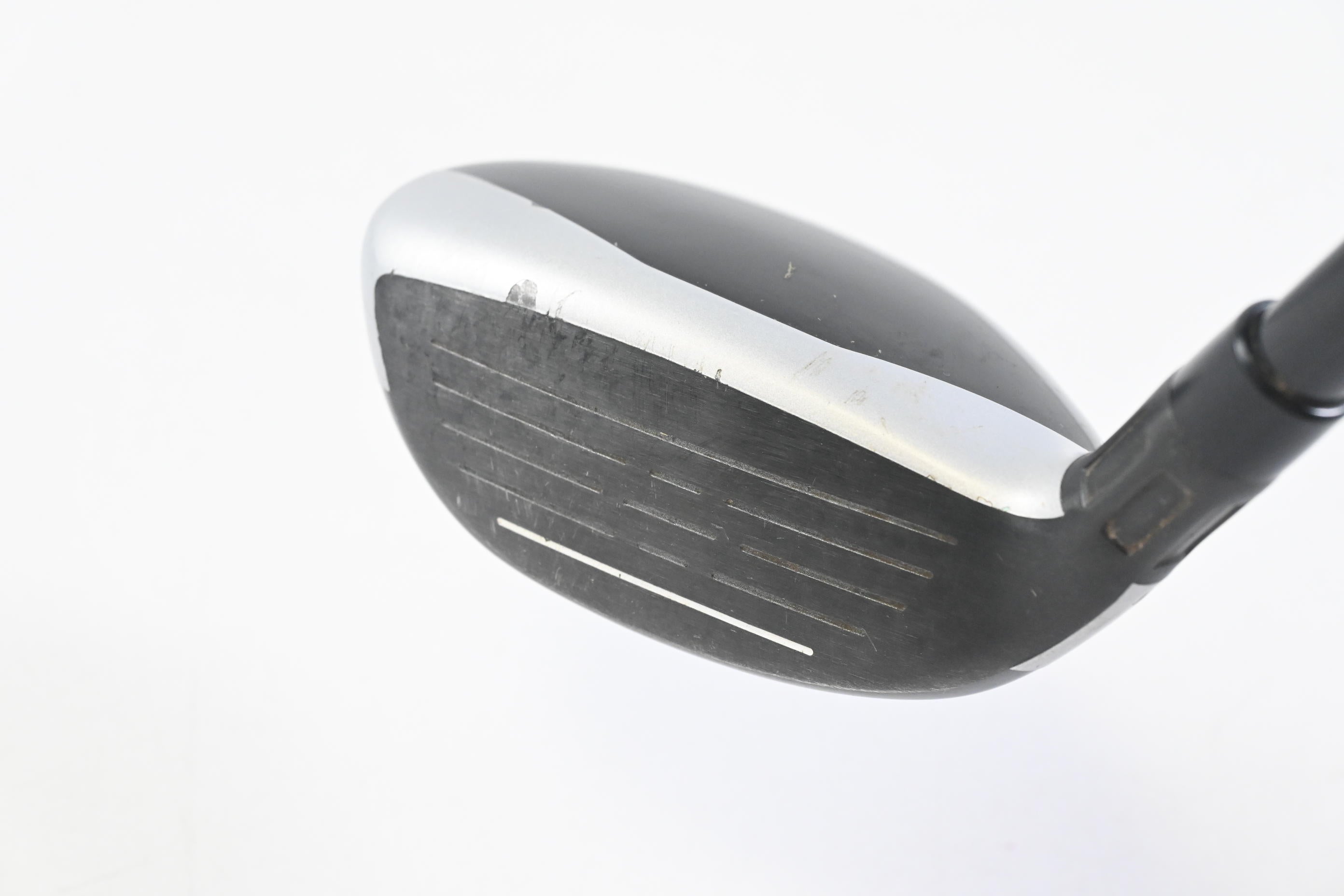 Taylormade M4 #4 Hybrid / 22 Degree / Regular Flex Fujikura Atmos Red 6 Shaft