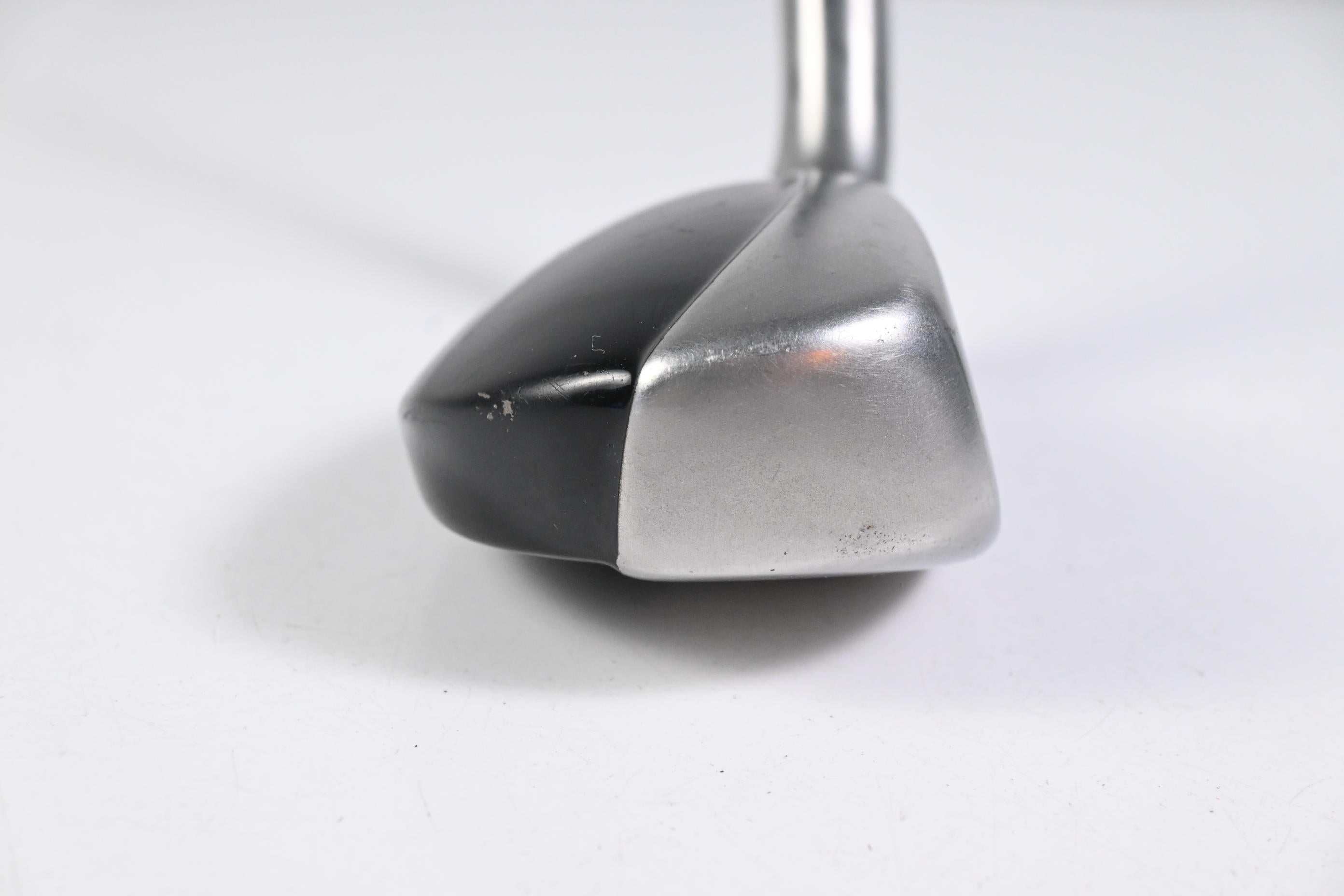 Taylormade Rescue Mid #2 Hybrid / 16 Degree / Regular Flex Taylormade UG65 Shaft