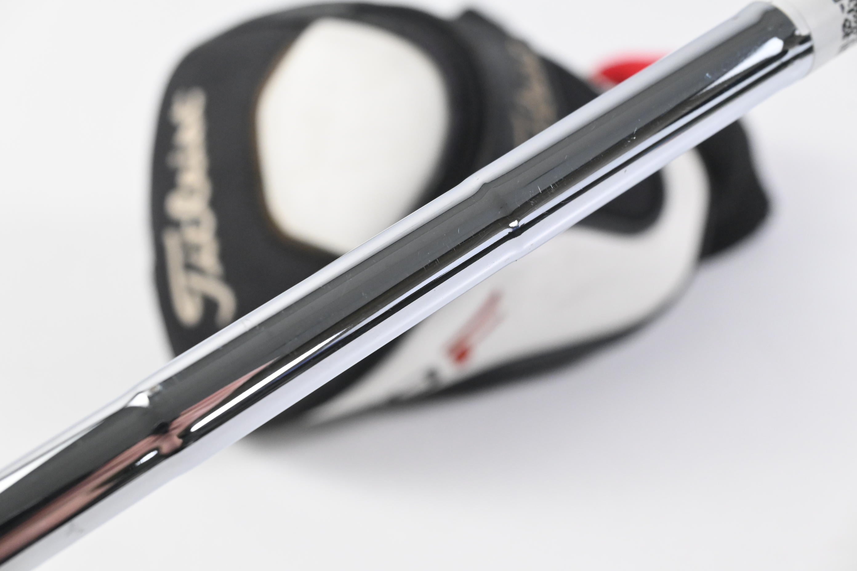 Titleist 910 F #5 Wood / 19 Degree / Stiff Flex Steel Shaft