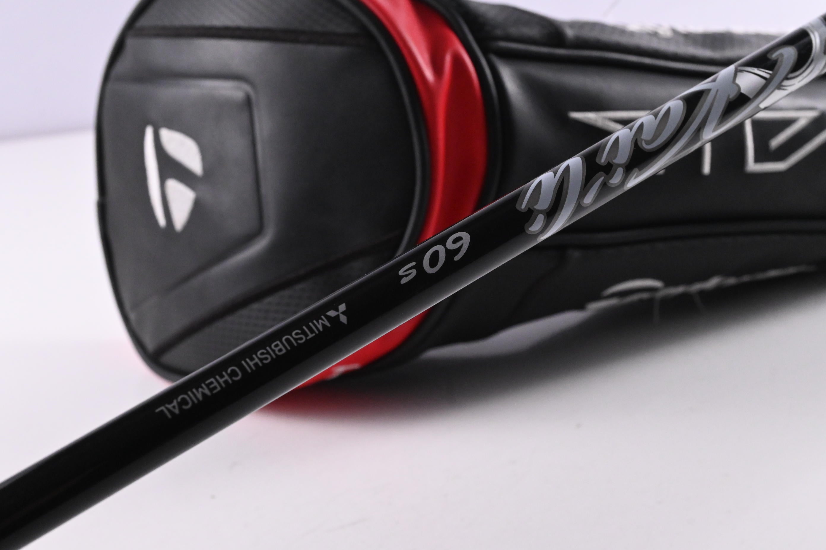 Taylormade Stealth Plus Driver / 9 Degree / Stiff Flex Kai'li White 60 Shaft