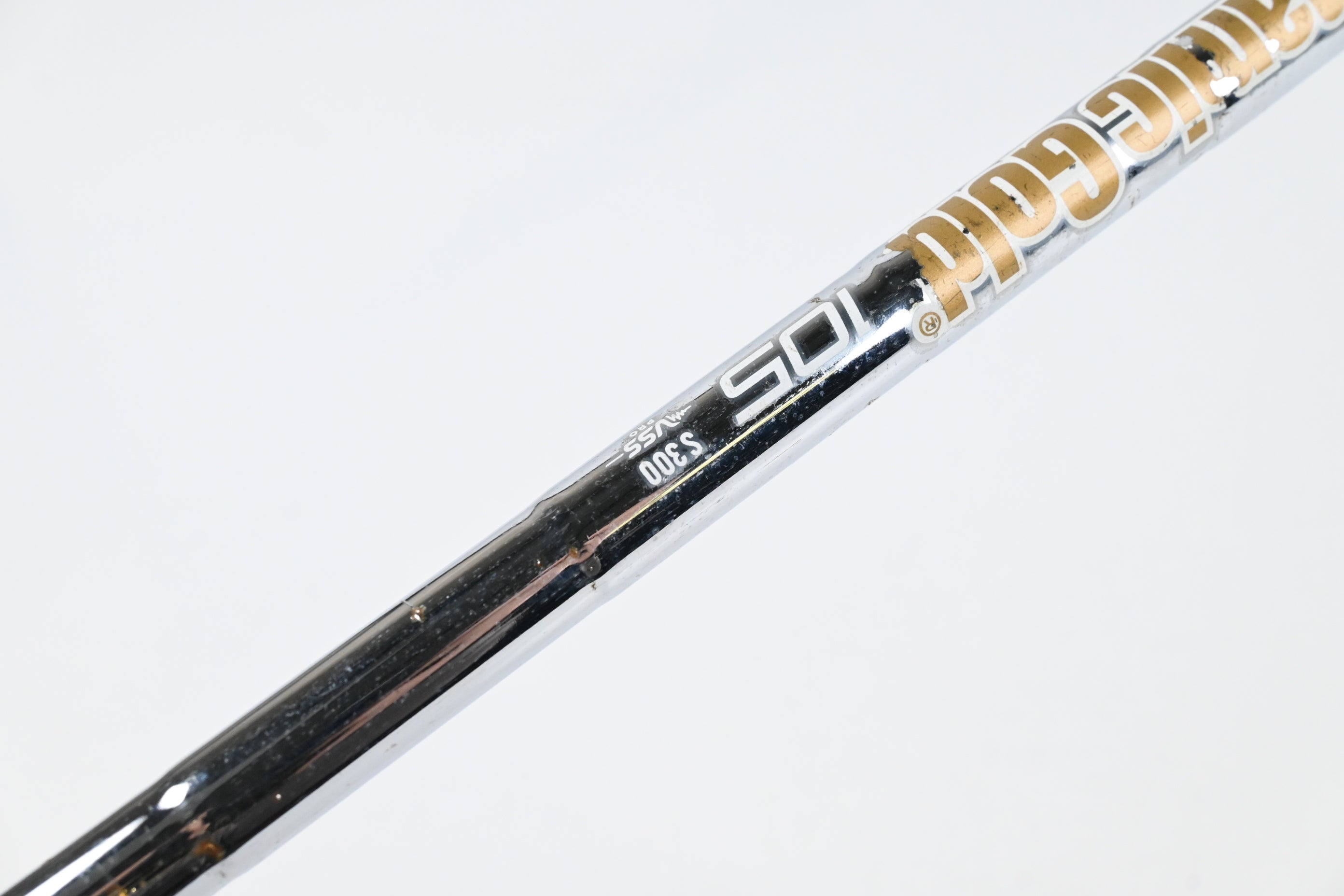 Taylormade SIM2 Max #8 Iron / Stiff Flex Dynamic Gold 105 S300 Shaft