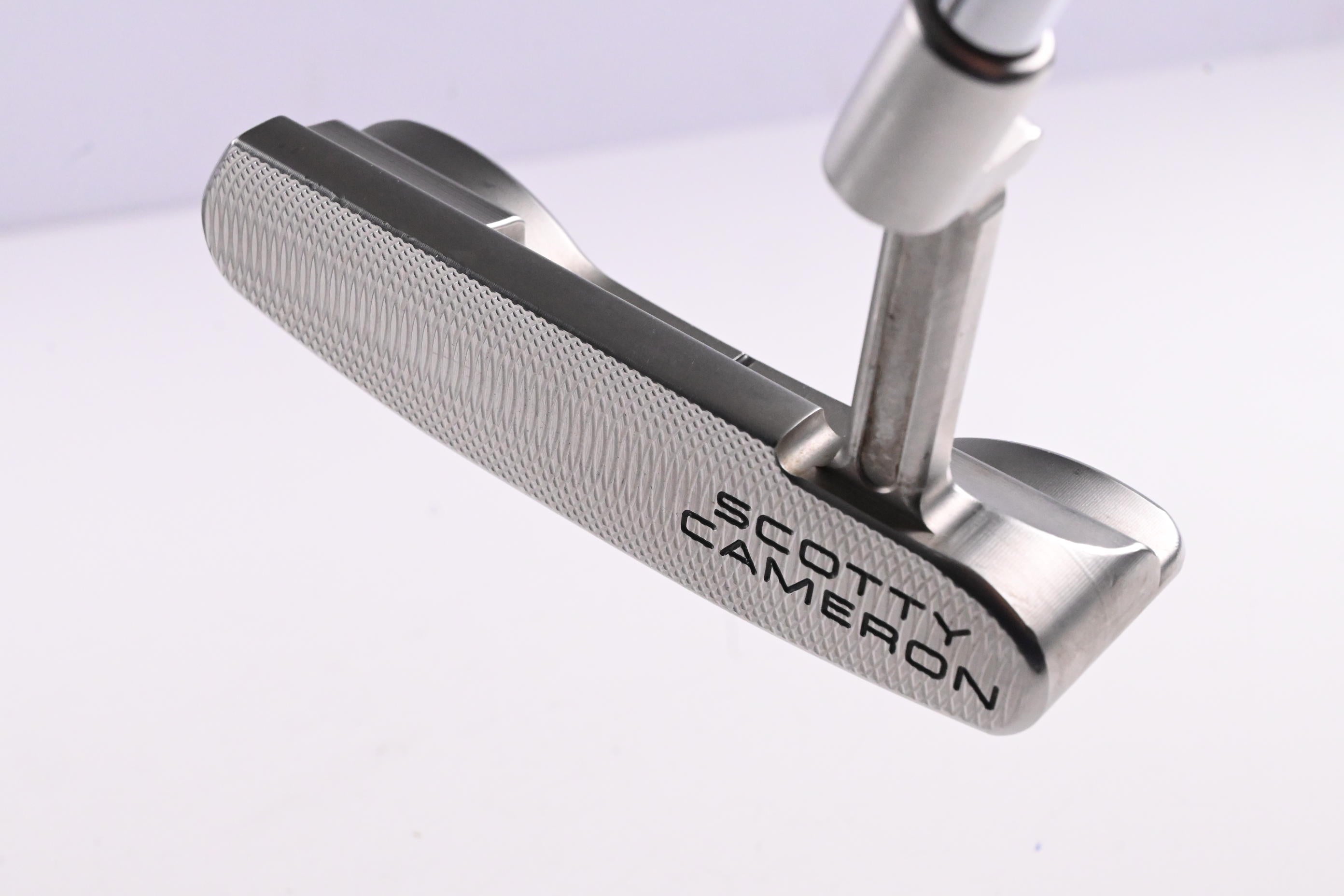 Scotty Cameron Super Select Newport+ Putter / 34 Inch