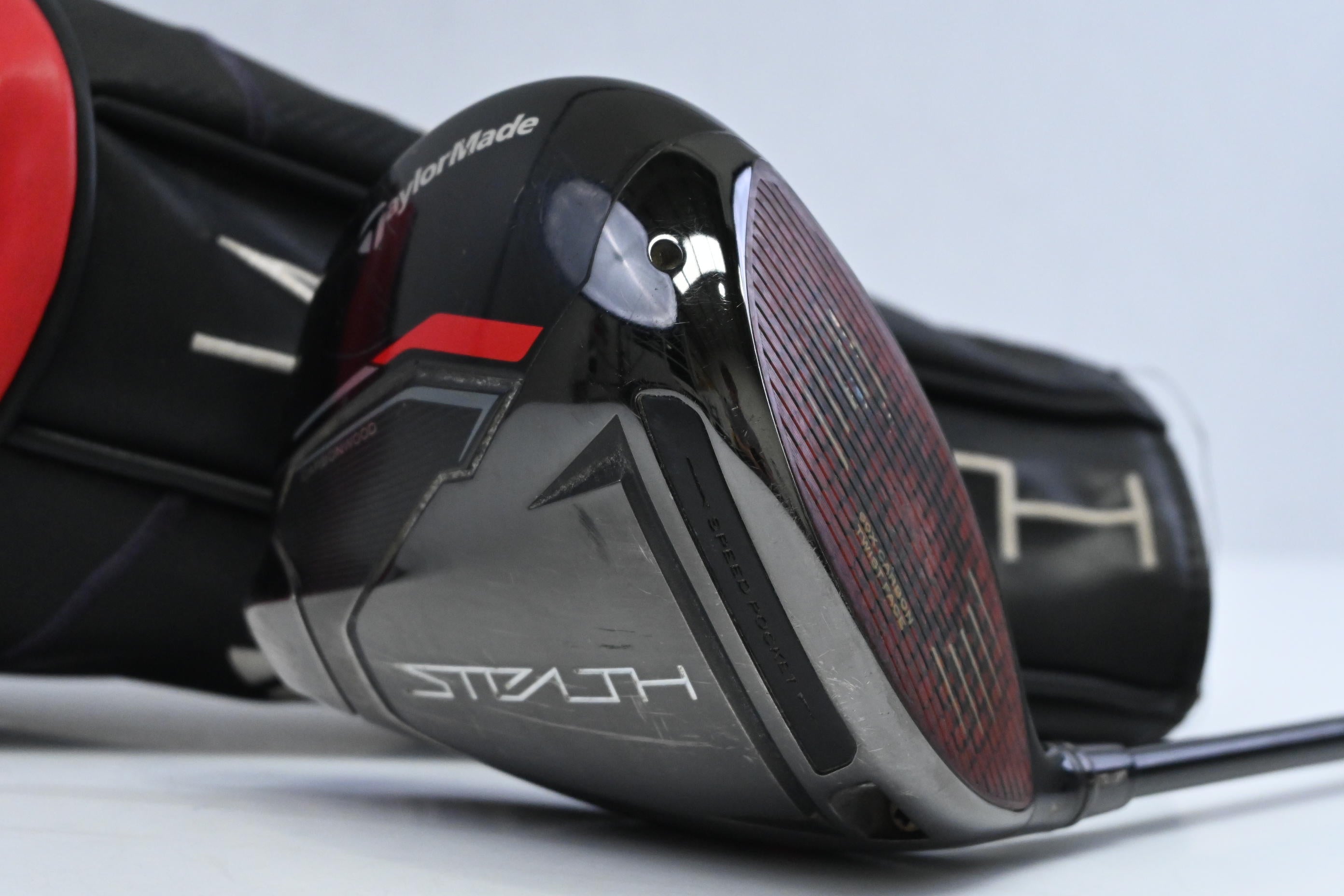 Taylormade Stealth HD Driver / 10.5 Degree / Regular Flex Fujikura Ventus Red 5