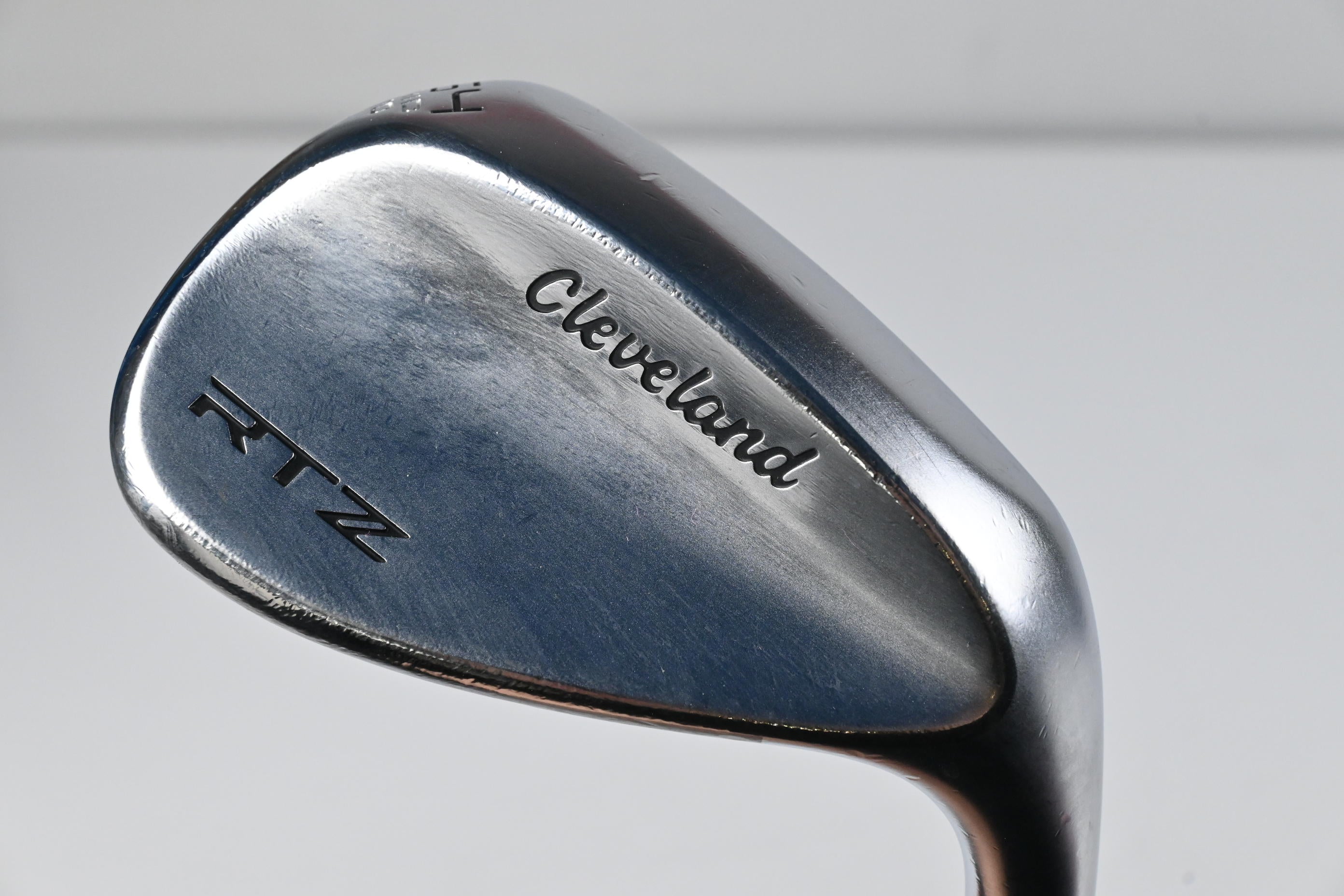 Cleveland RTZ Sand Wedge / 54 Degree / Wedge Flex Dynamic Gold Spinner Shaft