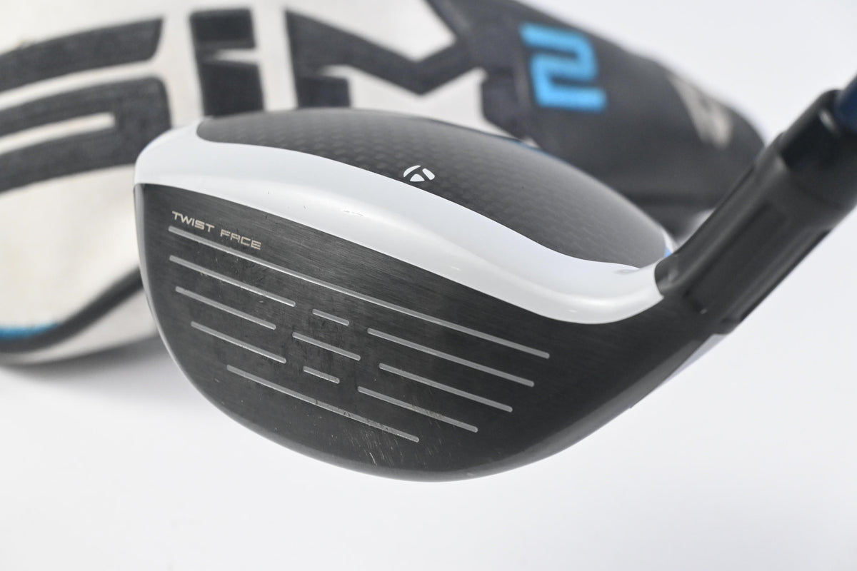 Taylormade SIM2 Max #5 Wood / 18 Degree / Regular Flex Ventus Blue 5 Shaft