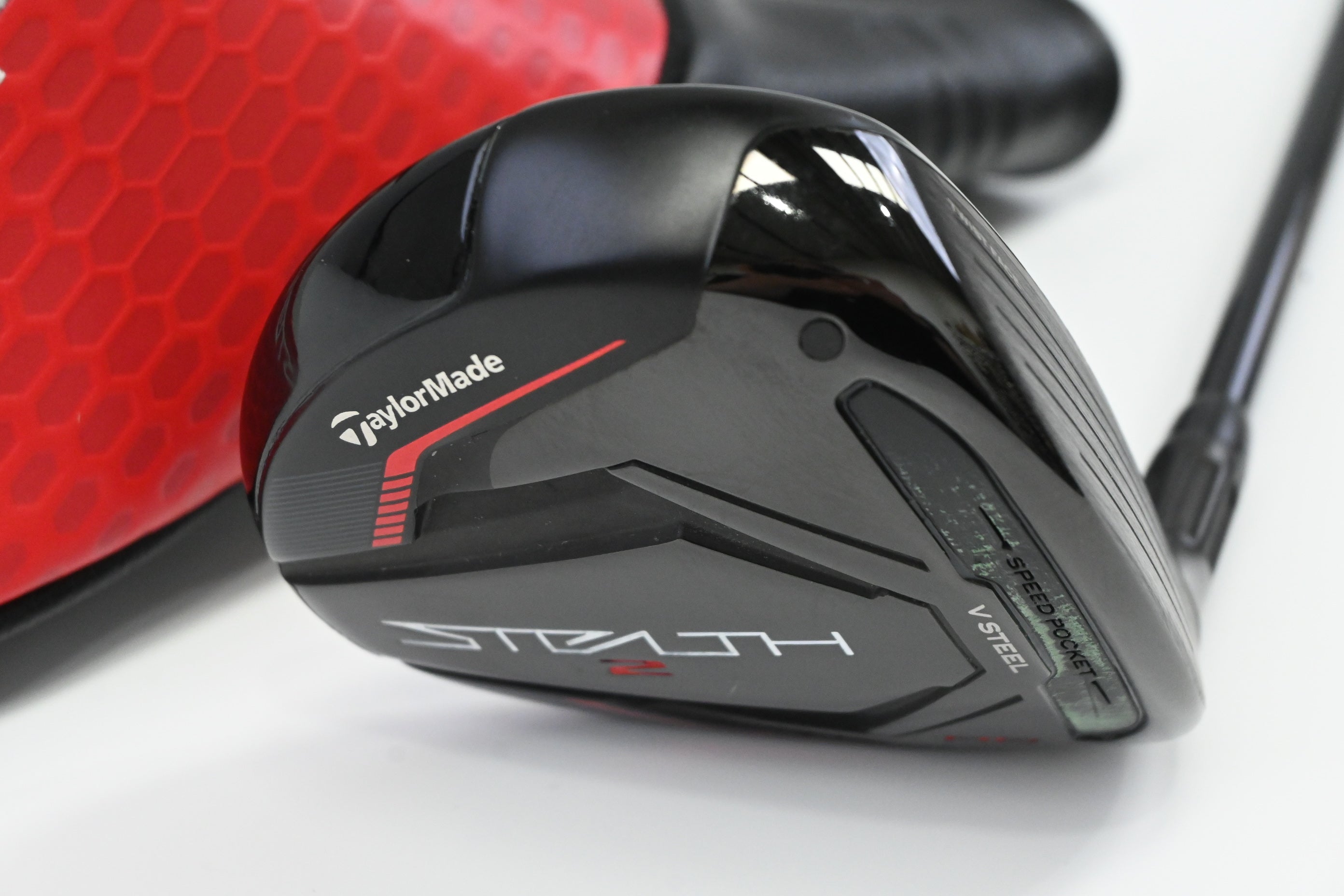 Taylormade Stealth 2 HD #5 Wood / 19 Degree / Stiff Flex Kai'li Red 75 Shaft