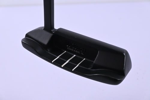 Wilson Infinite 2024 Windy City Putter / 34 Inch