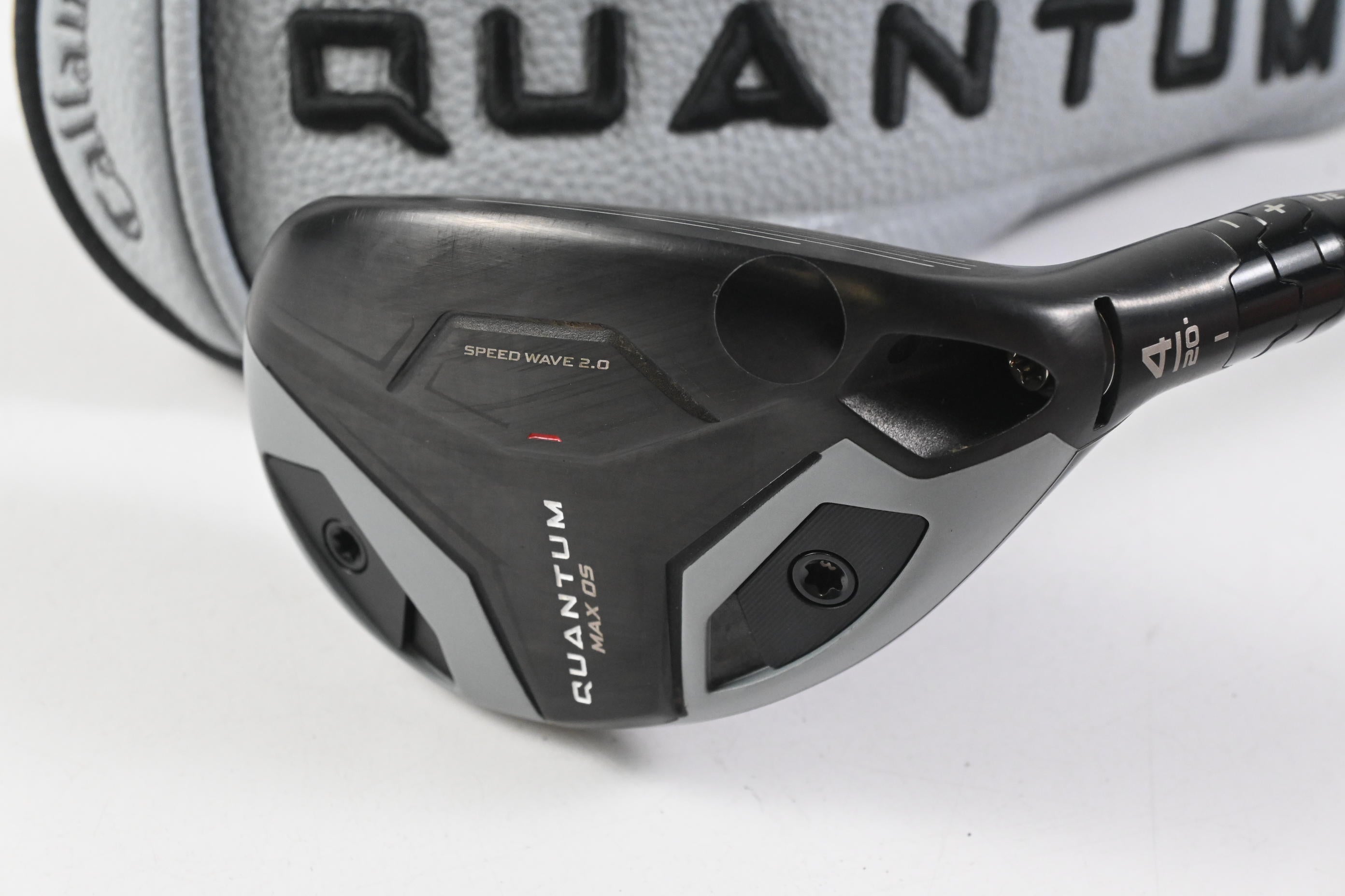 Callaway Quantum Max OS #4 Hybrid / 20 Degree / Regular Flex Denali Frost White
