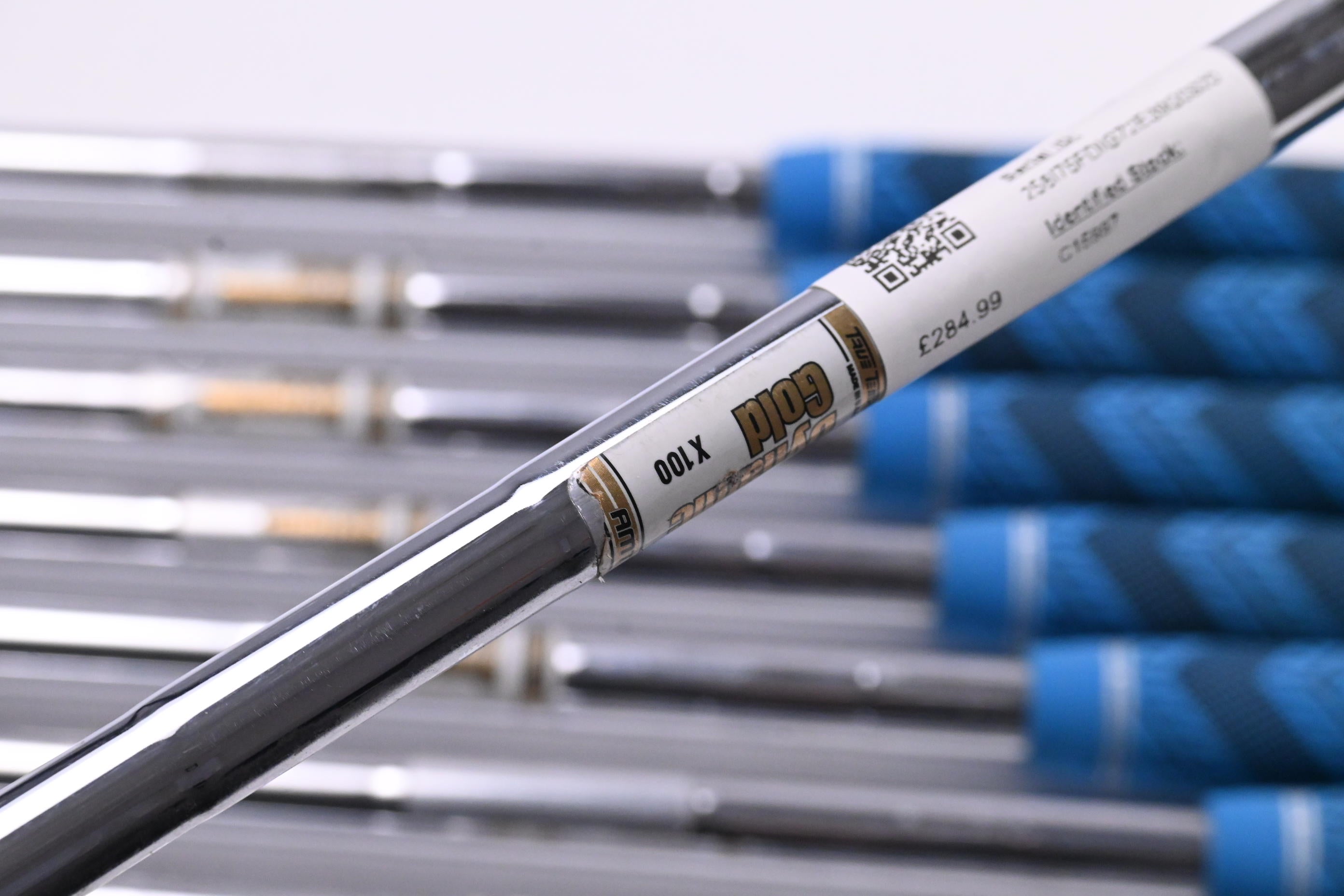 Wilson FG Tour V6 Irons / 4-PW+GW / X-Flex True Temper Dynamic Gold X100