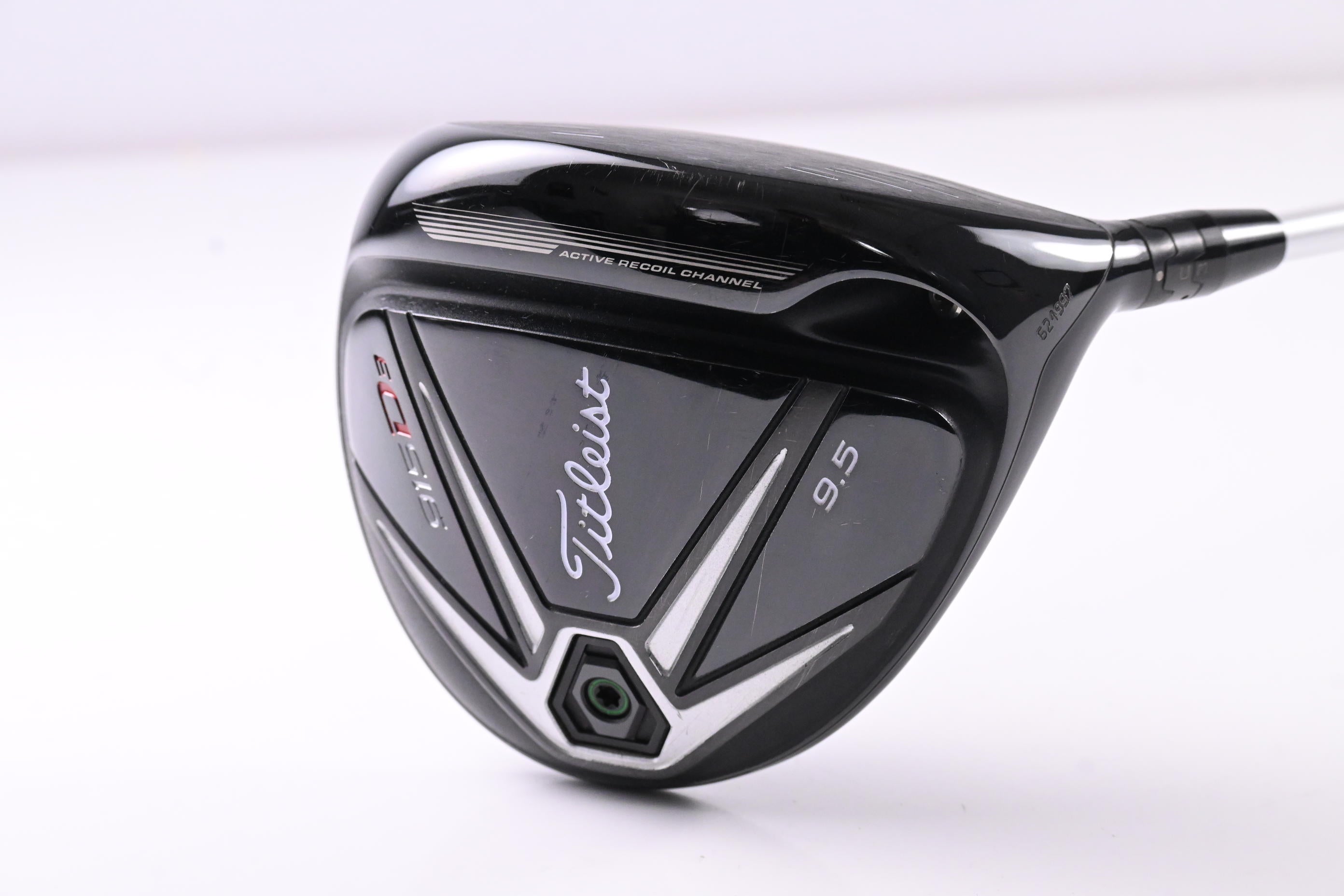 Titleist 915 D3 Driver / 9.5 Degree / Stiff Flex Aldila Rogue Silver 60 Shaft