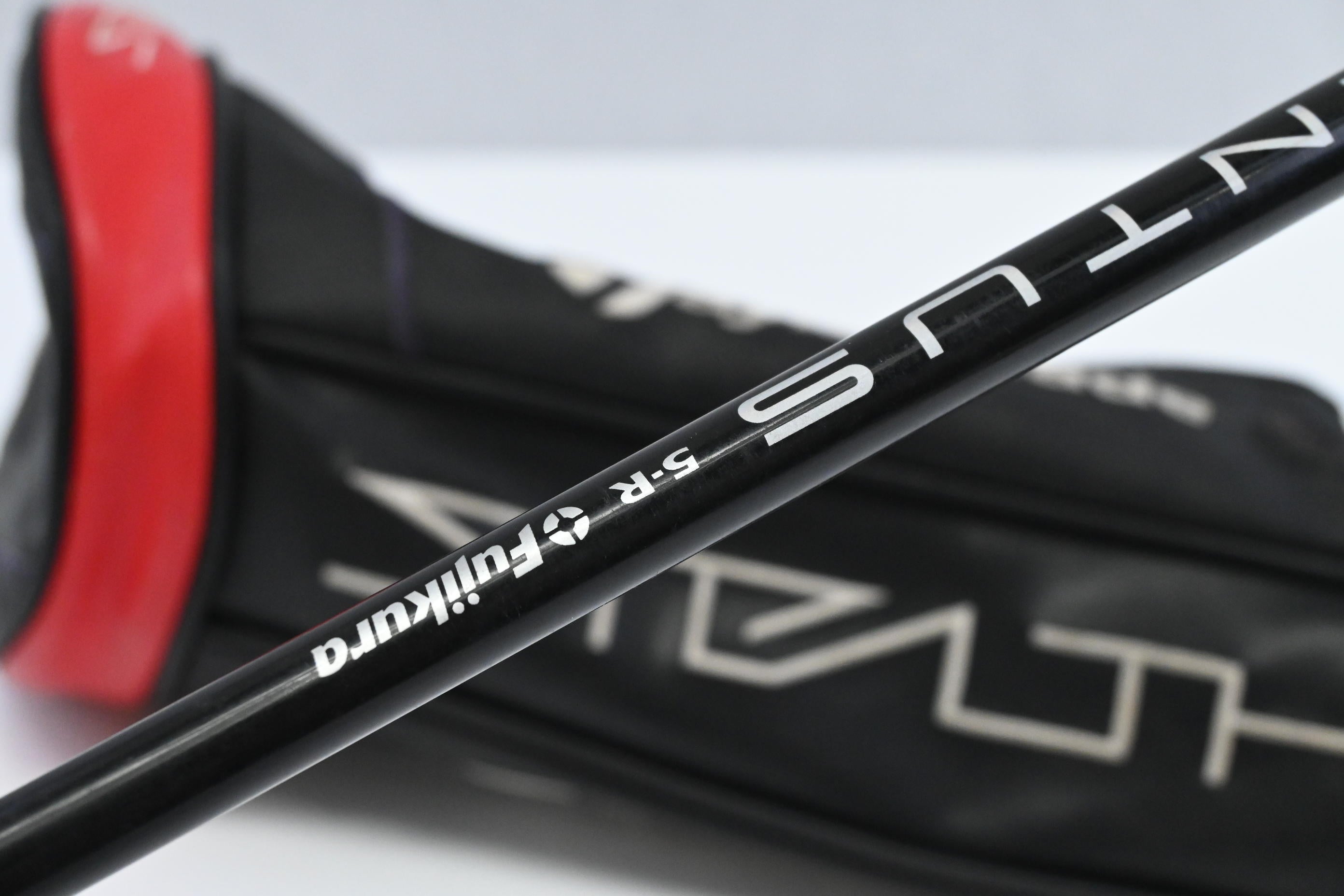 Taylormade Stealth HD Driver / 10.5 Degree / Regular Flex Fujikura Ventus Red 5