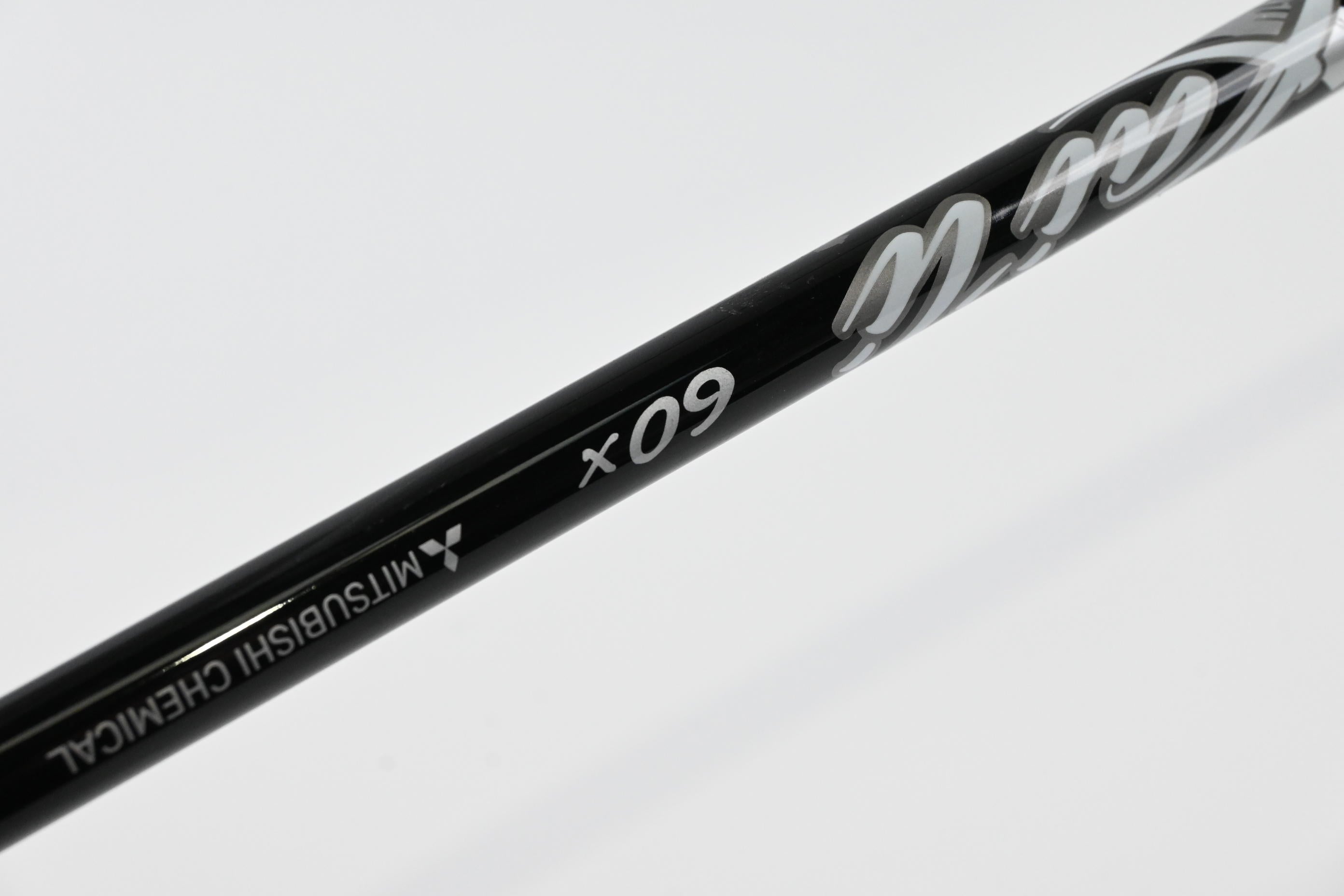 Wilson DYNAPWR 2025 LS Driver / 9 Degree / X-Flex Kai'li Whtie 60 Shaft