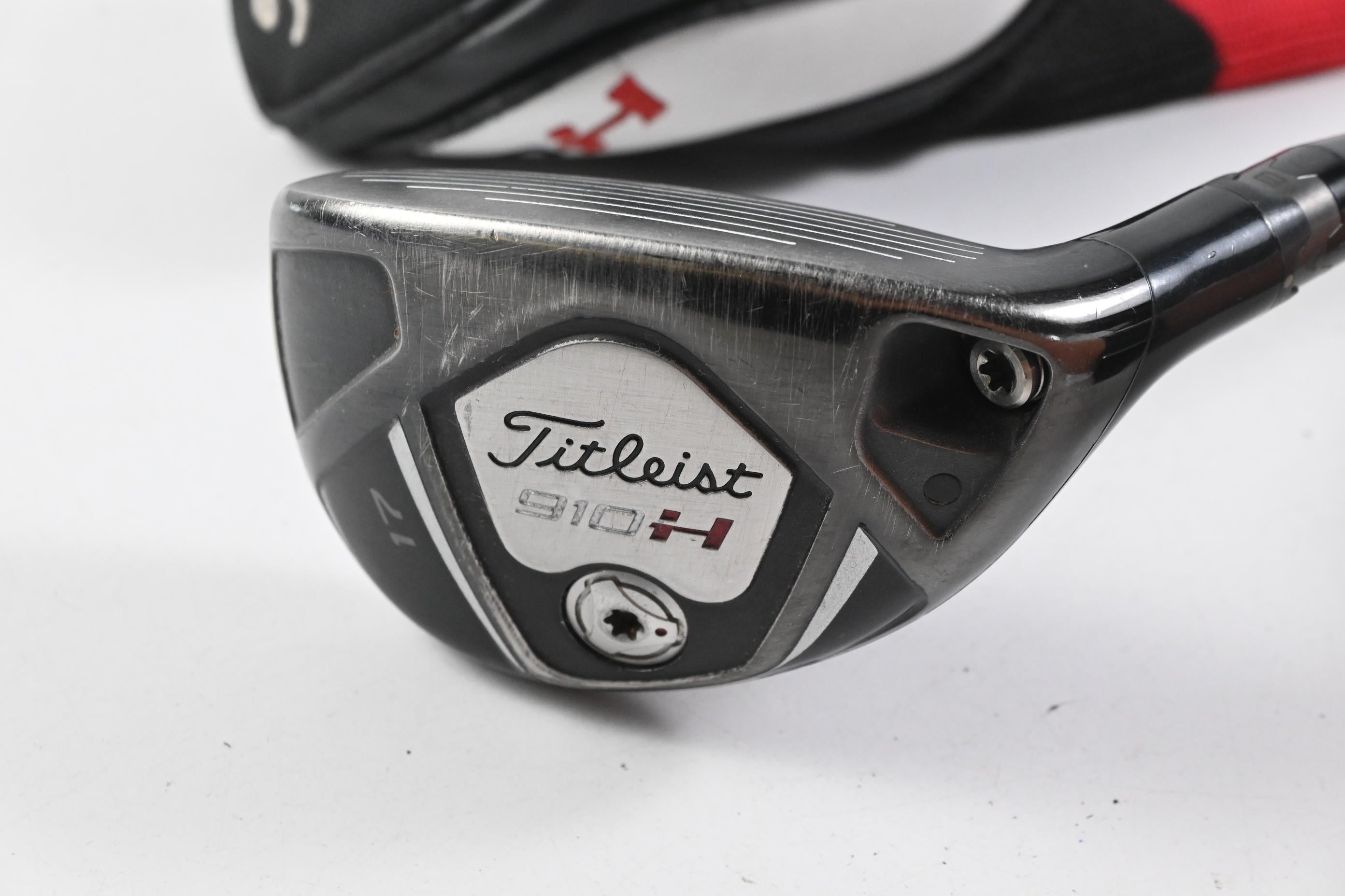 Titleist 910H #2 Hybrid / 17 Degree / Regular Flex Diamana 'ilima 71 Shaft