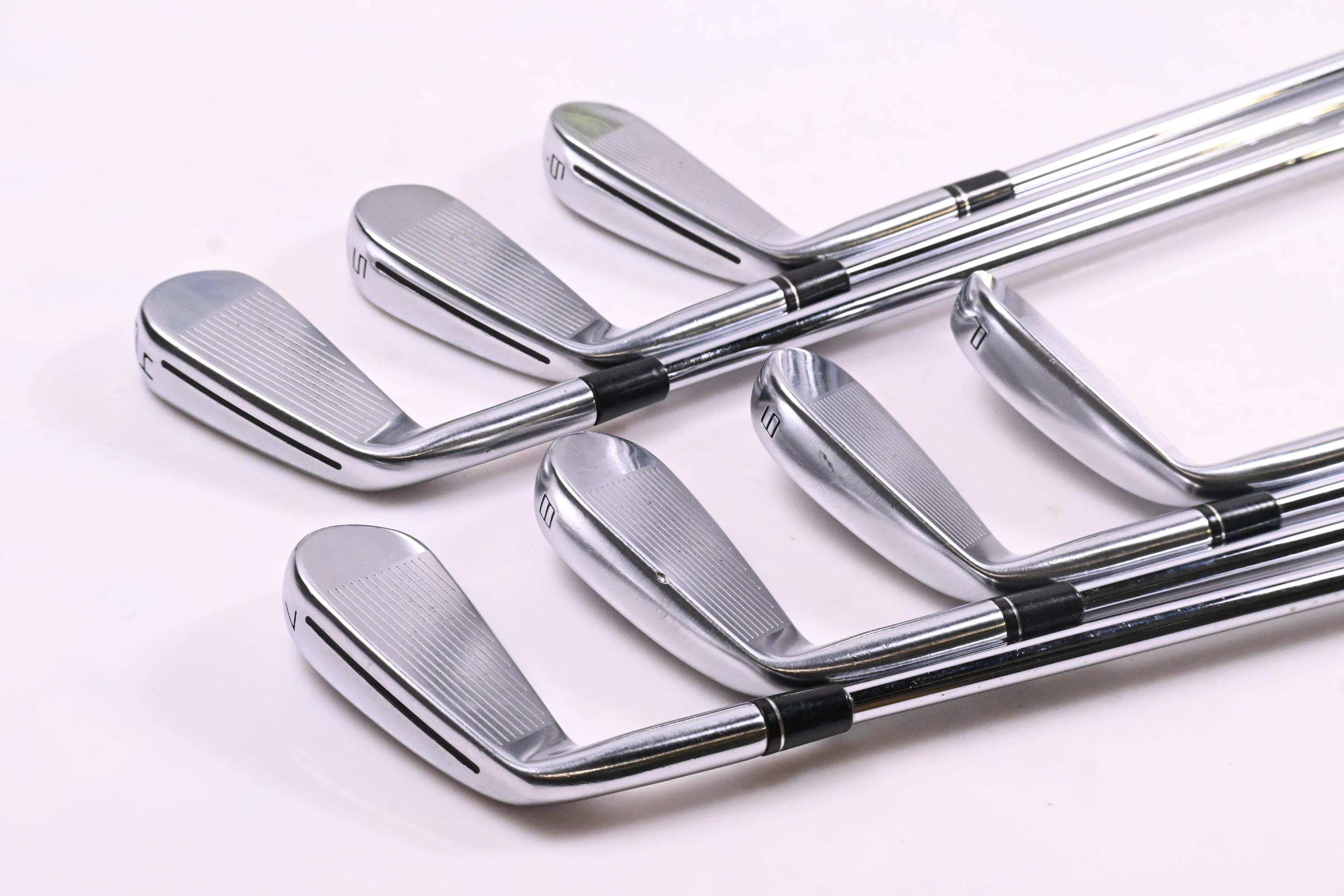 Taylormade P790 2017 Irons / 4-PW / Stiff Flex True Temper Dynamic Gold 105