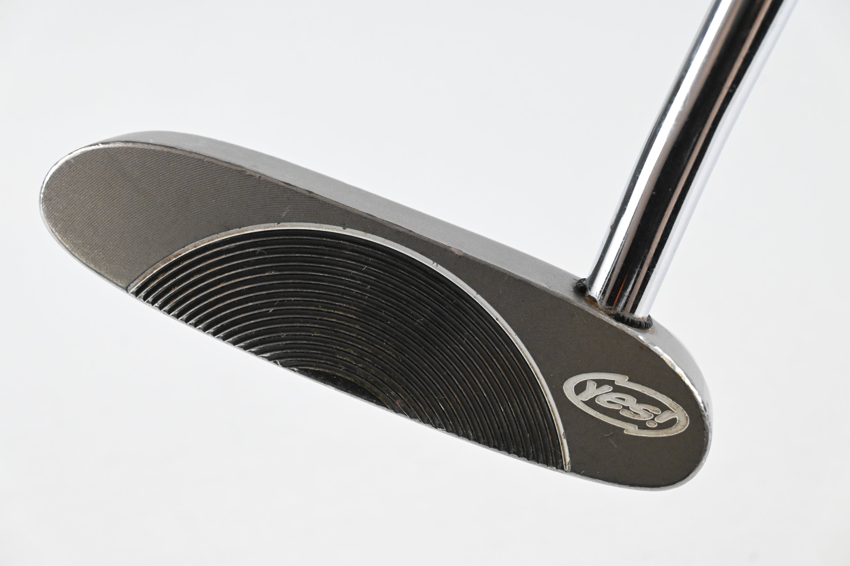 Yes! C-Groove Victoria Putter / 35 Inch
