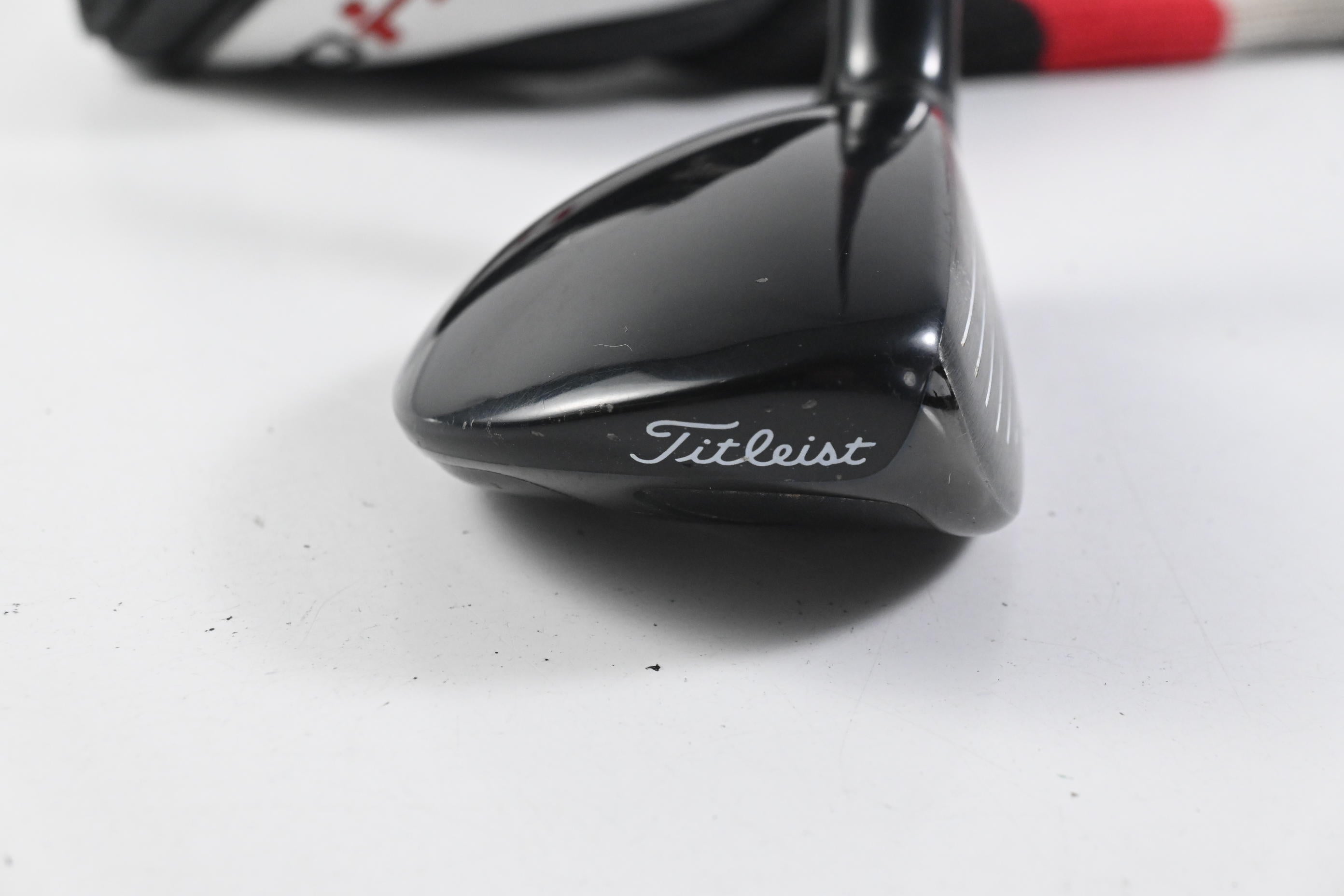 Titleist 910H #2 Hybrid / 17 Degree / Regular Flex Diamana 'ilima 71 Shaft