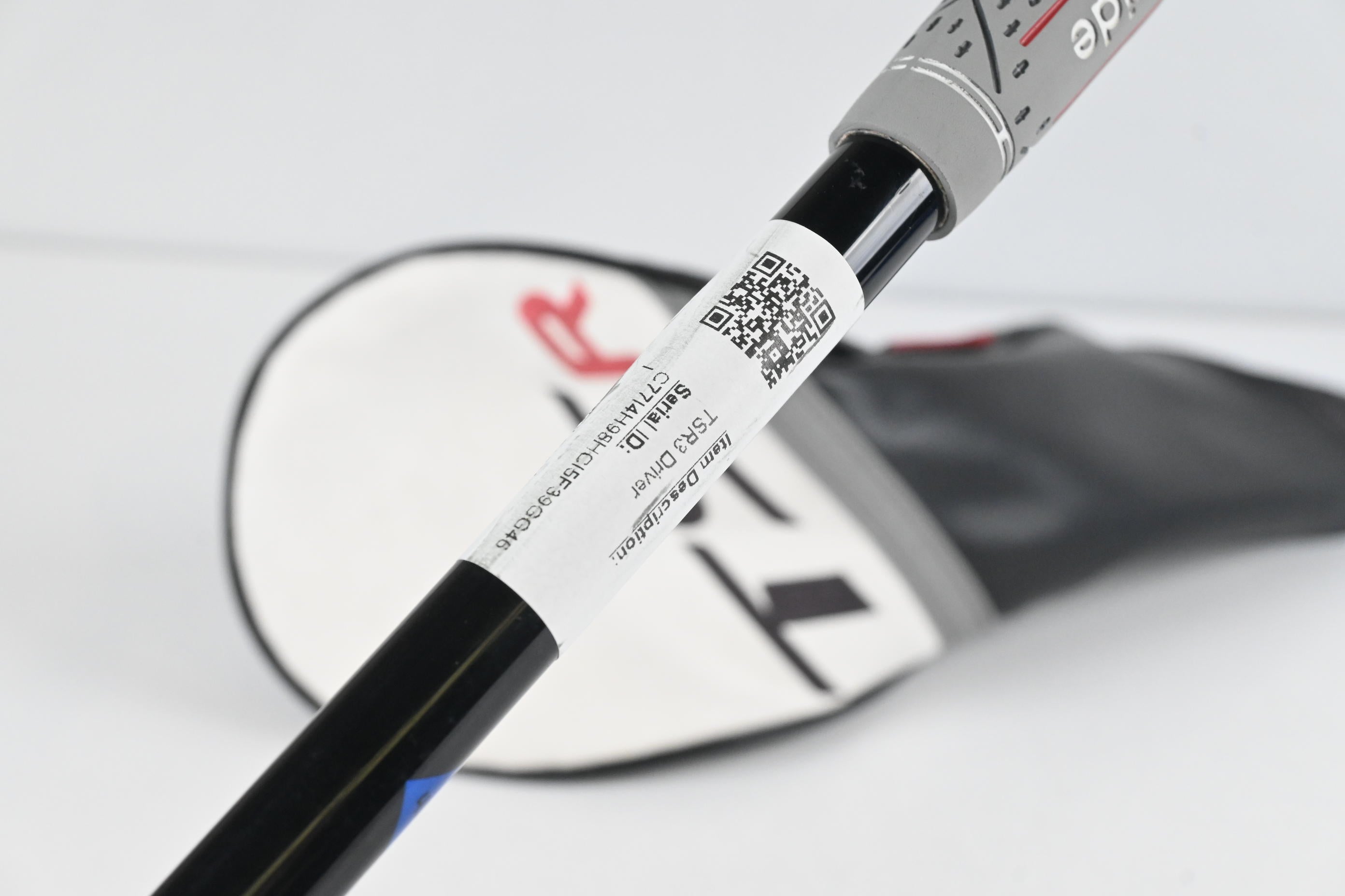 Titleist TSR3 Driver / 9 Degree / Regular Flex HZRDUS Black 60 Shaft