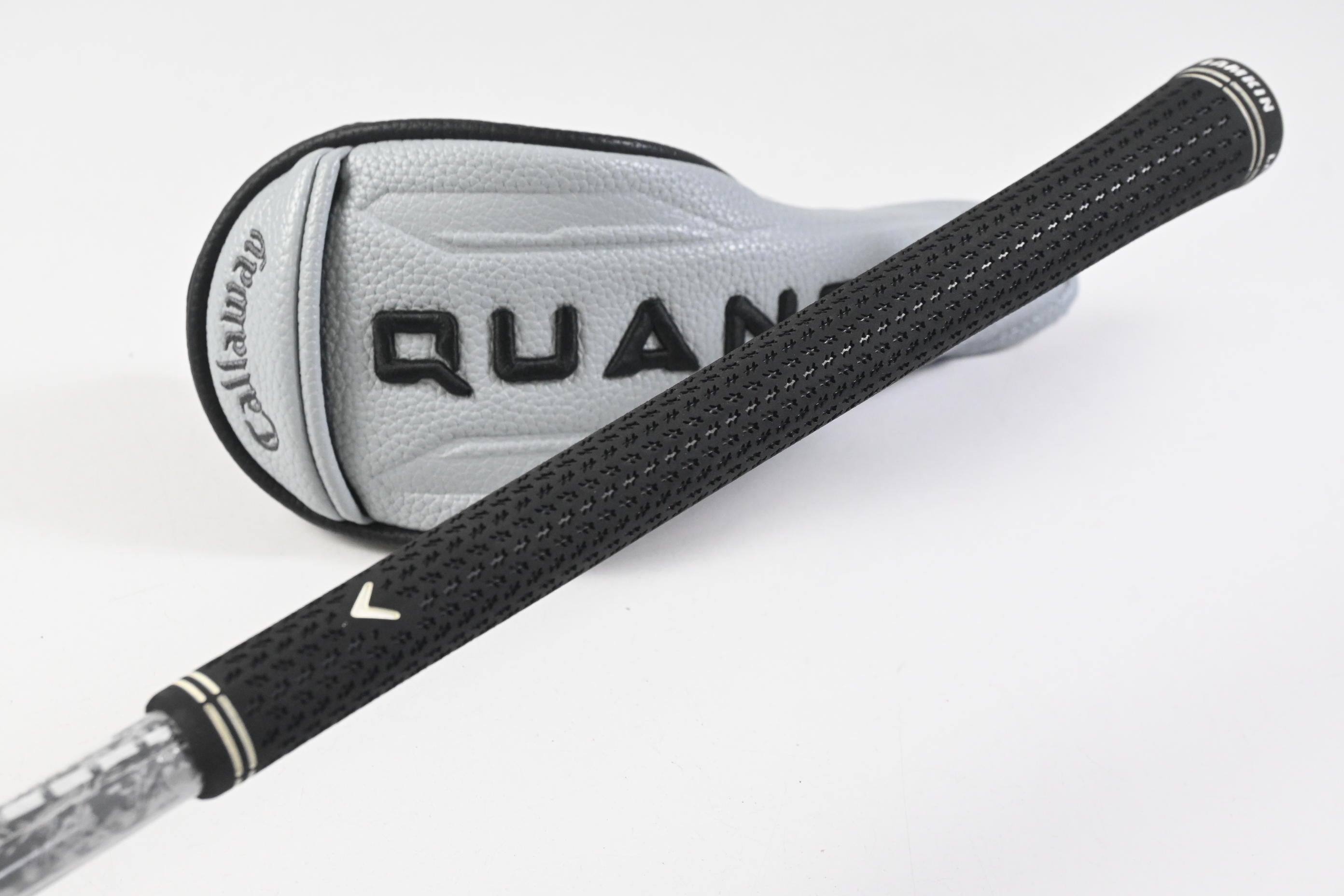 Callaway Quantum Max OS #4 Hybrid / 20 Degree / Regular Flex Denali Frost White