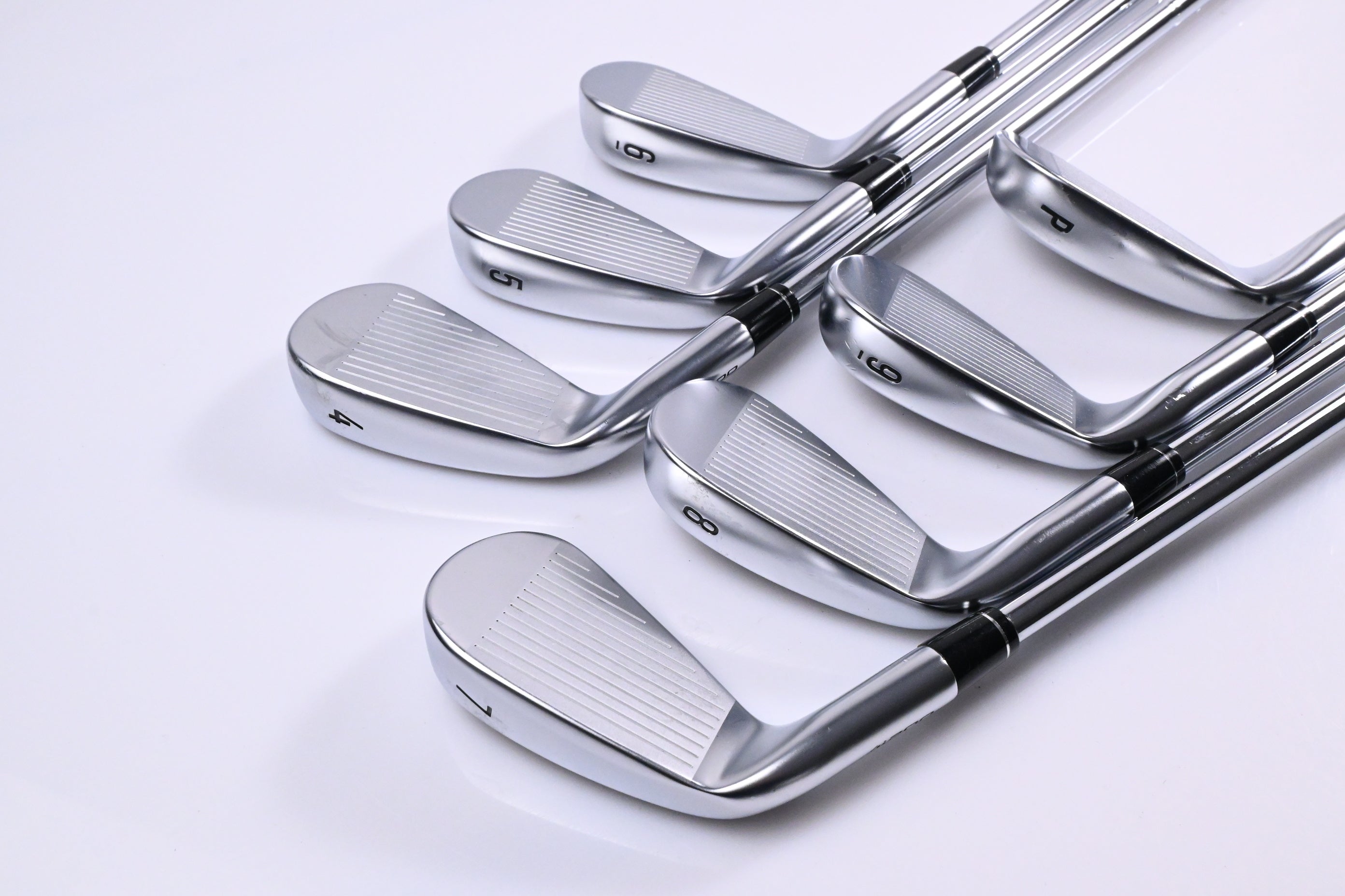 Callaway Apex Ai200 Irons / 4-PW / Stiff Flex Dynamic Gold Mid 100 S300 Shafts