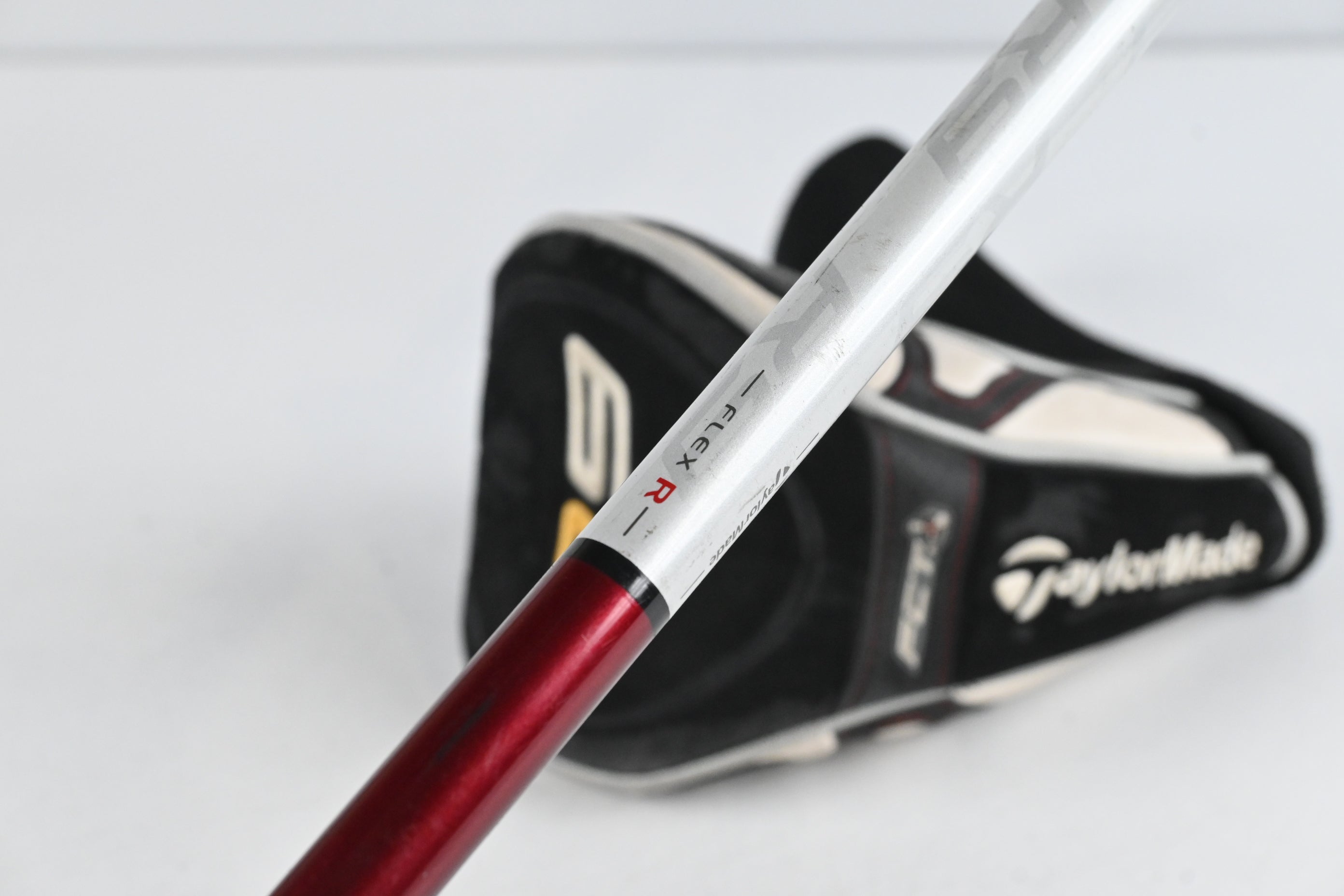 Taylormade R9 #3 Wood / 15 Degree / Regular Flex Fujikura Motore 70 Shaft