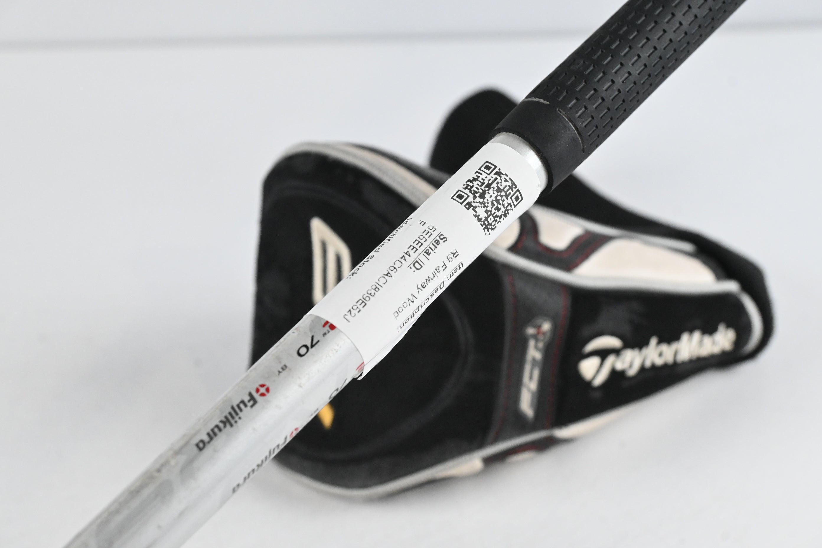 Taylormade R9 #3 Wood / 15 Degree / Regular Flex Fujikura Motore 70 Shaft