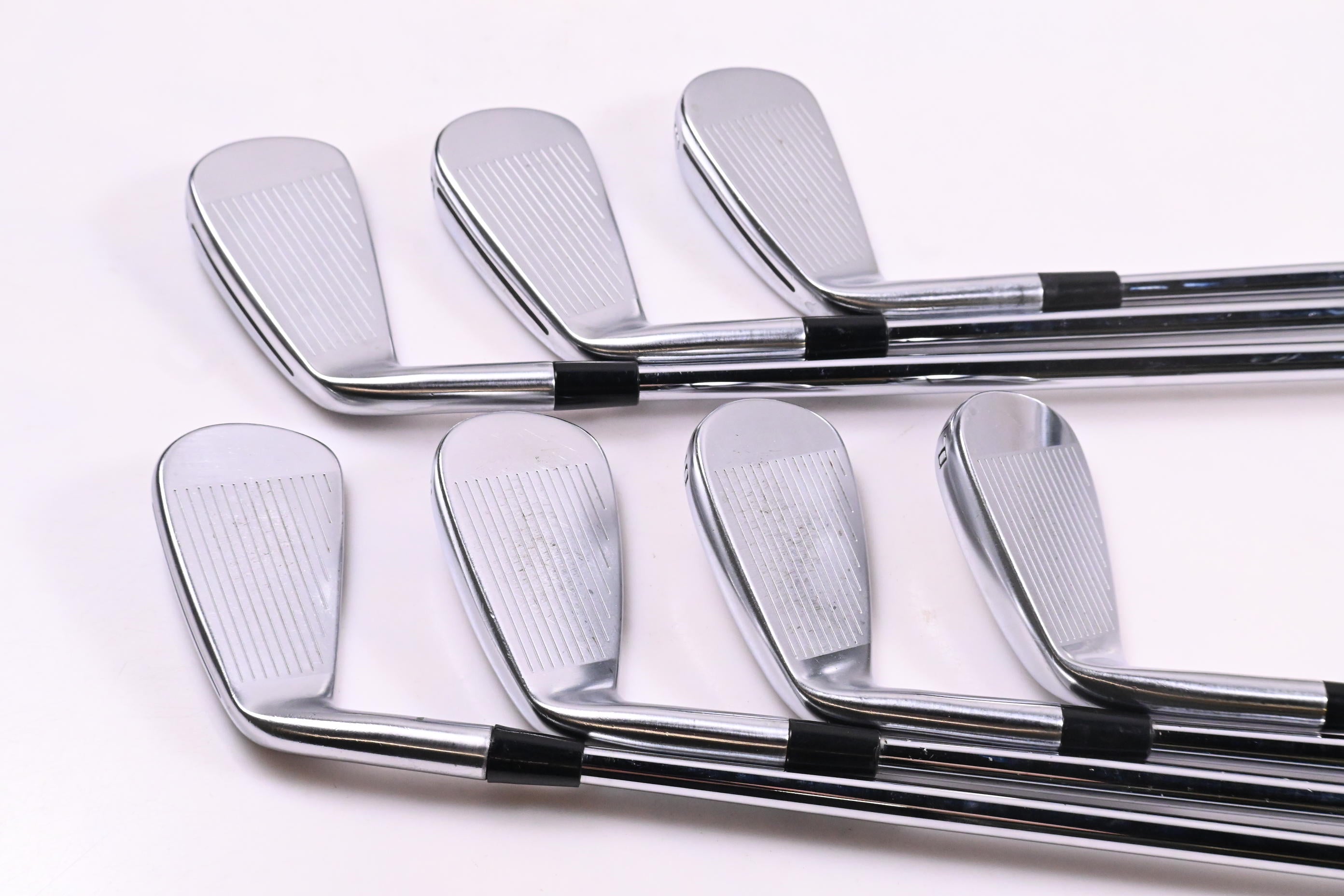 Taylormade P790 2019 Irons / 4-PW / Regular Flex Dynamic Gold 105 Shafts