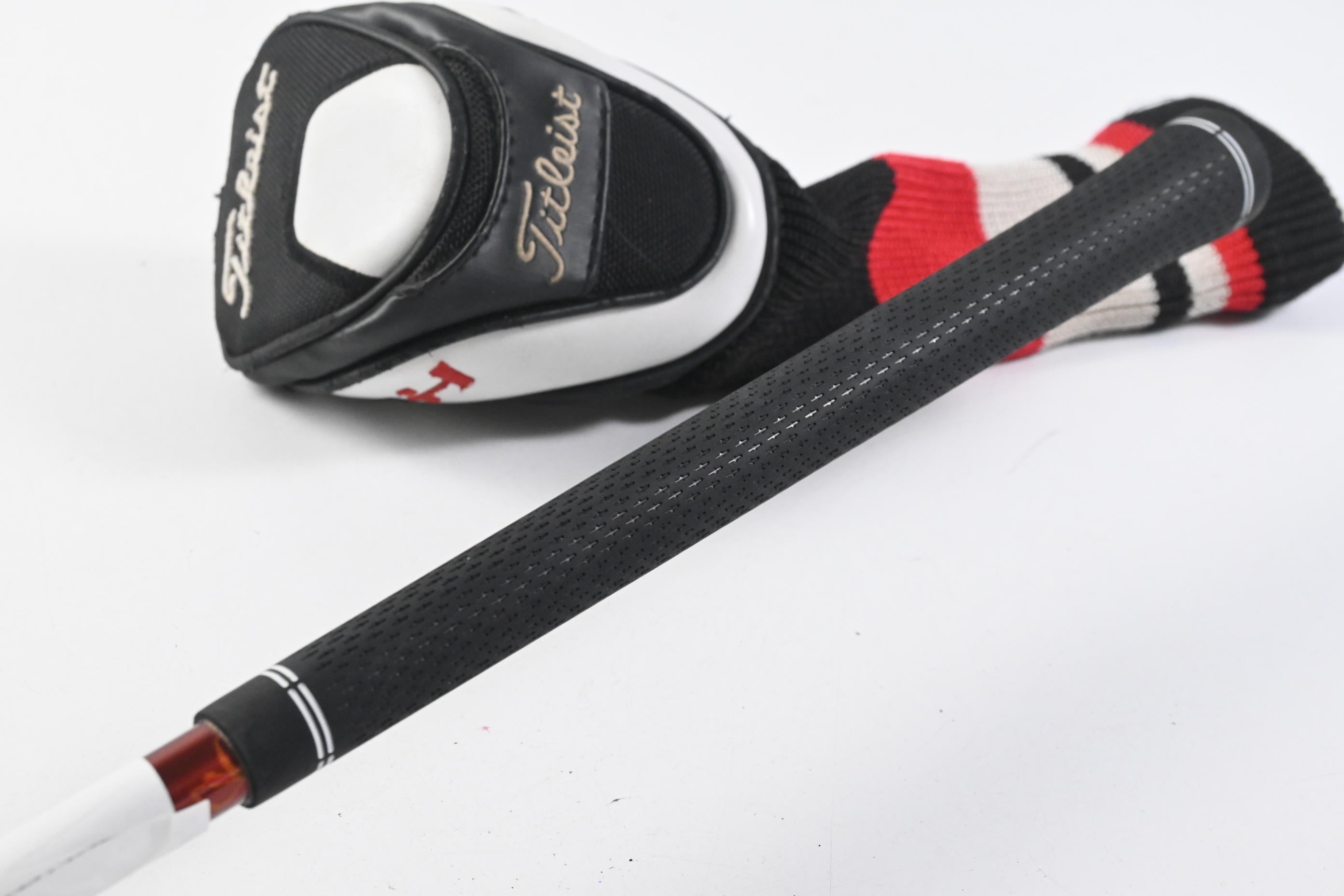 Titleist 910H #2 Hybrid / 17 Degree / Regular Flex Diamana 'ilima 71 Shaft