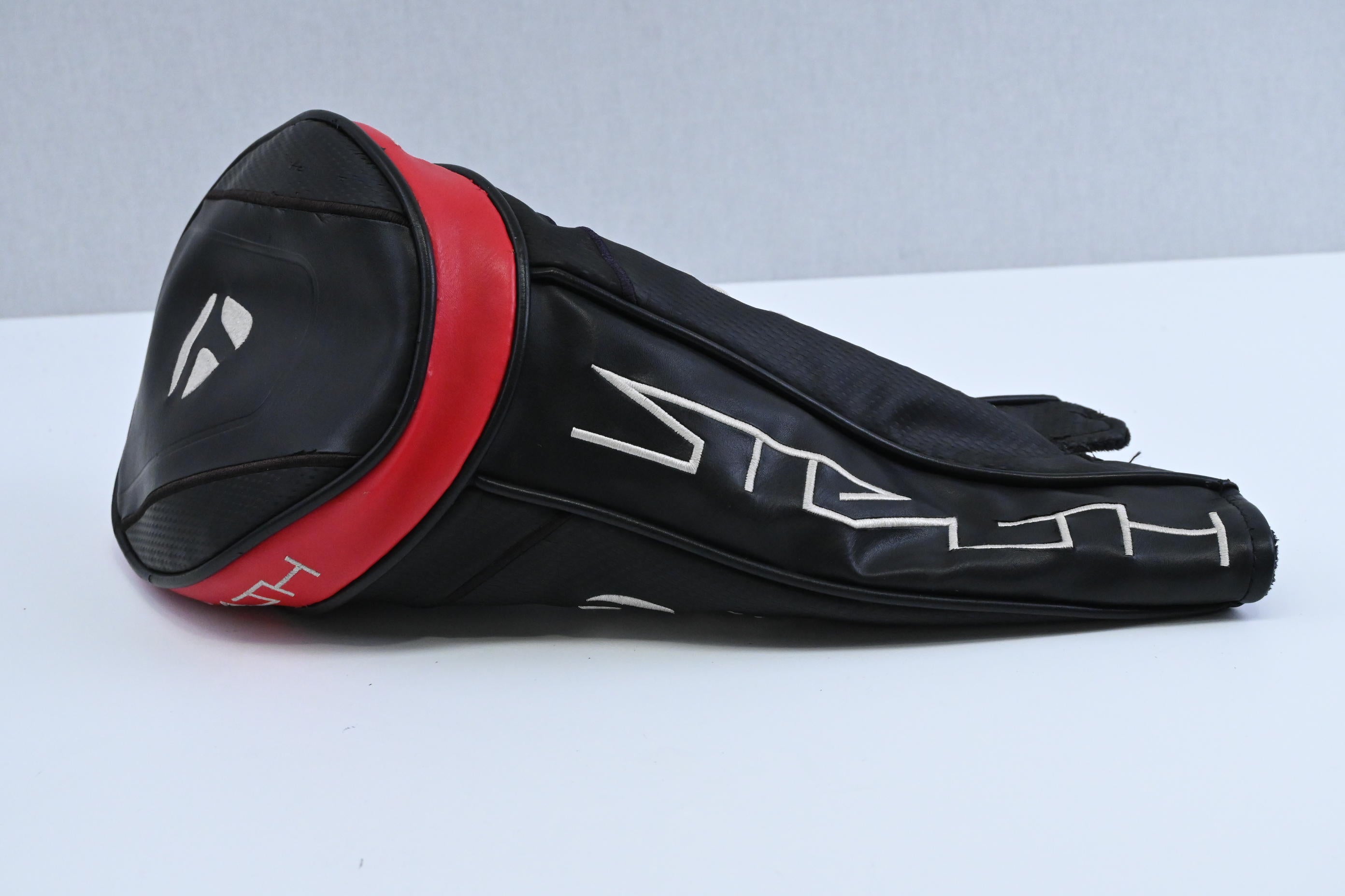 Taylormade Stealth Plus Driver / 9 Degree / Stiff Flex HZRDUS Smoke Red RDX 60