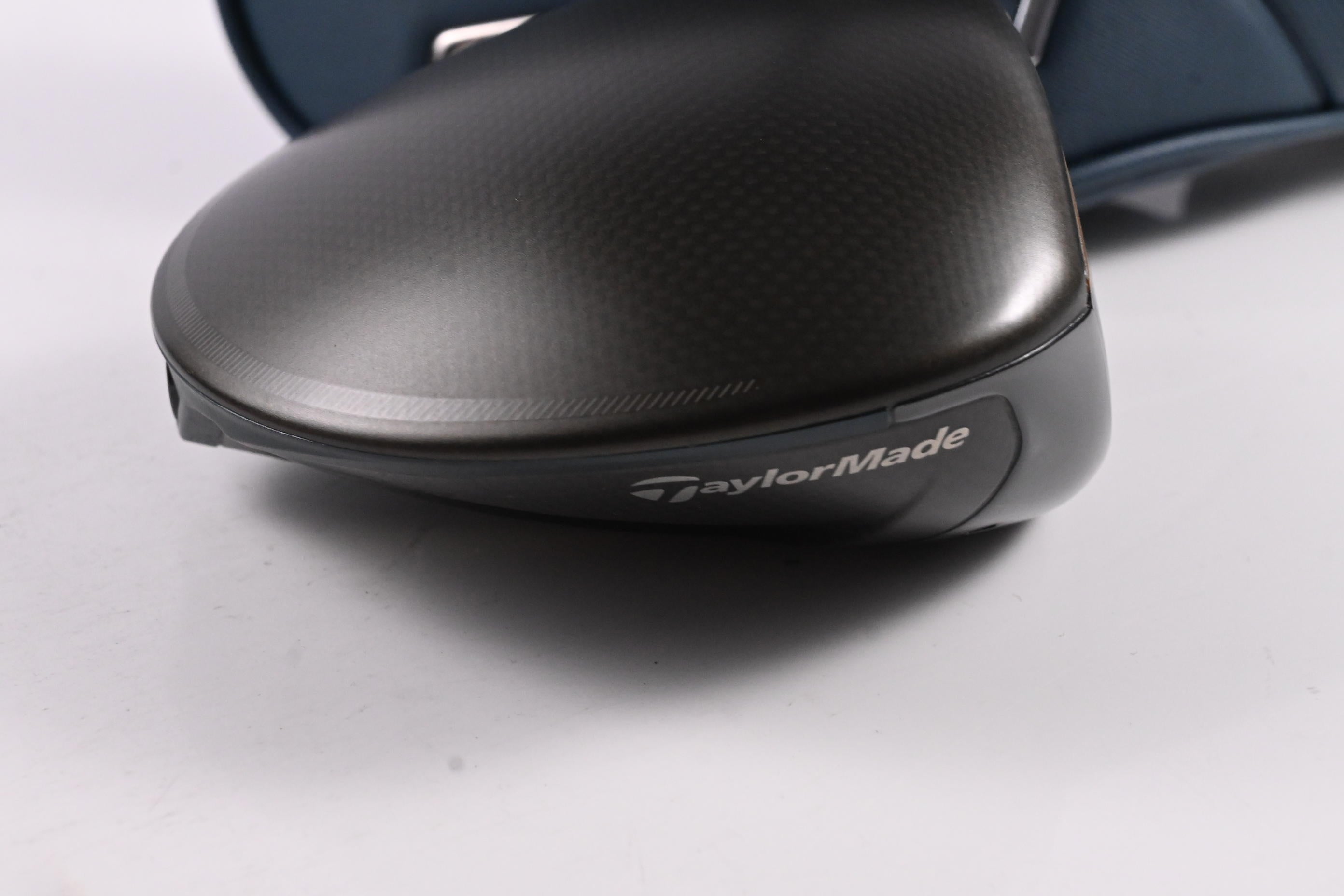 Taylormade Qi4D Max Driver / 10.5 Degree / Regular Flex UST Mamiya Nanocore 5