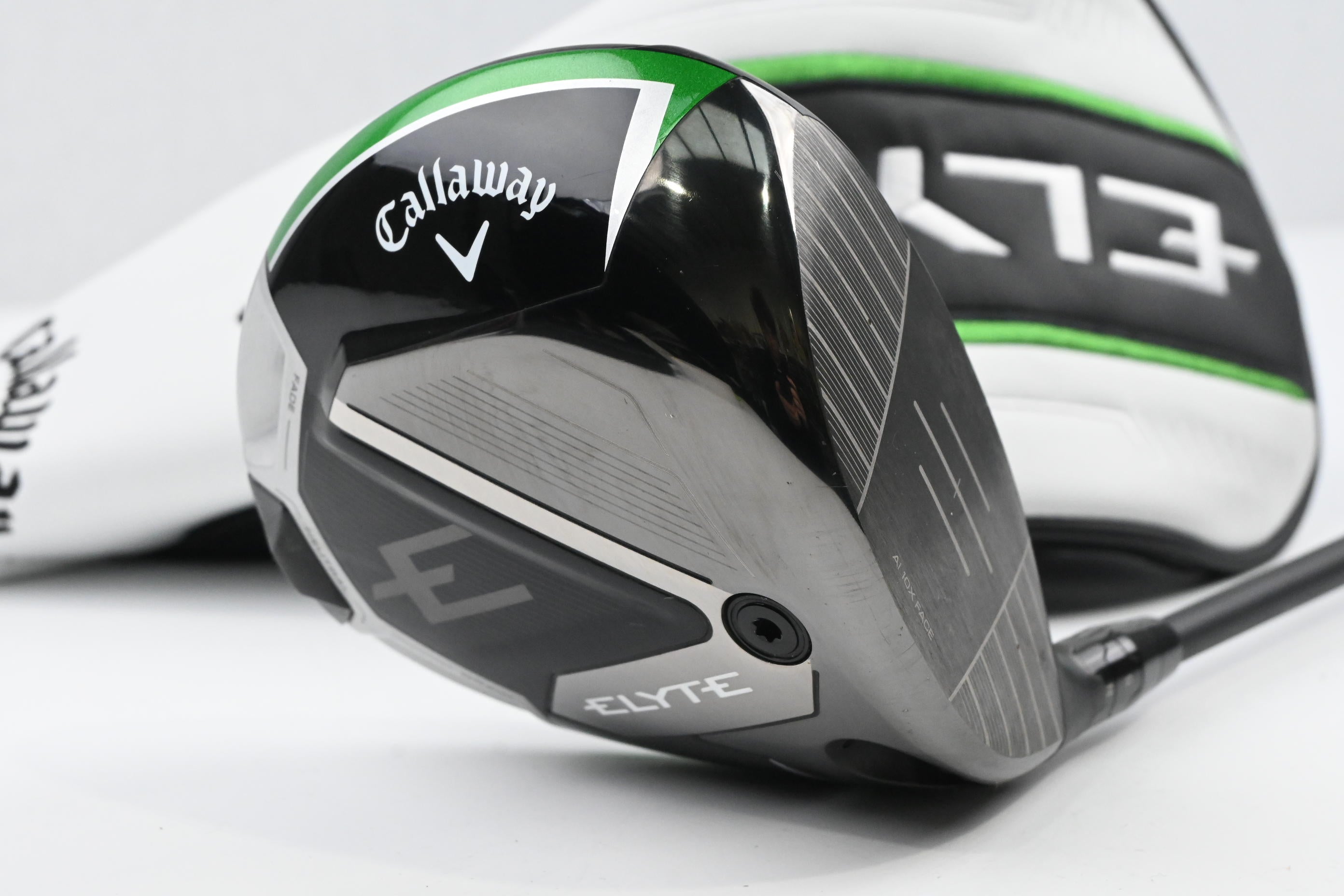 Callaway Elyte Driver / 10.5 Degree / Regular Flex Vanquish 4 Shaft