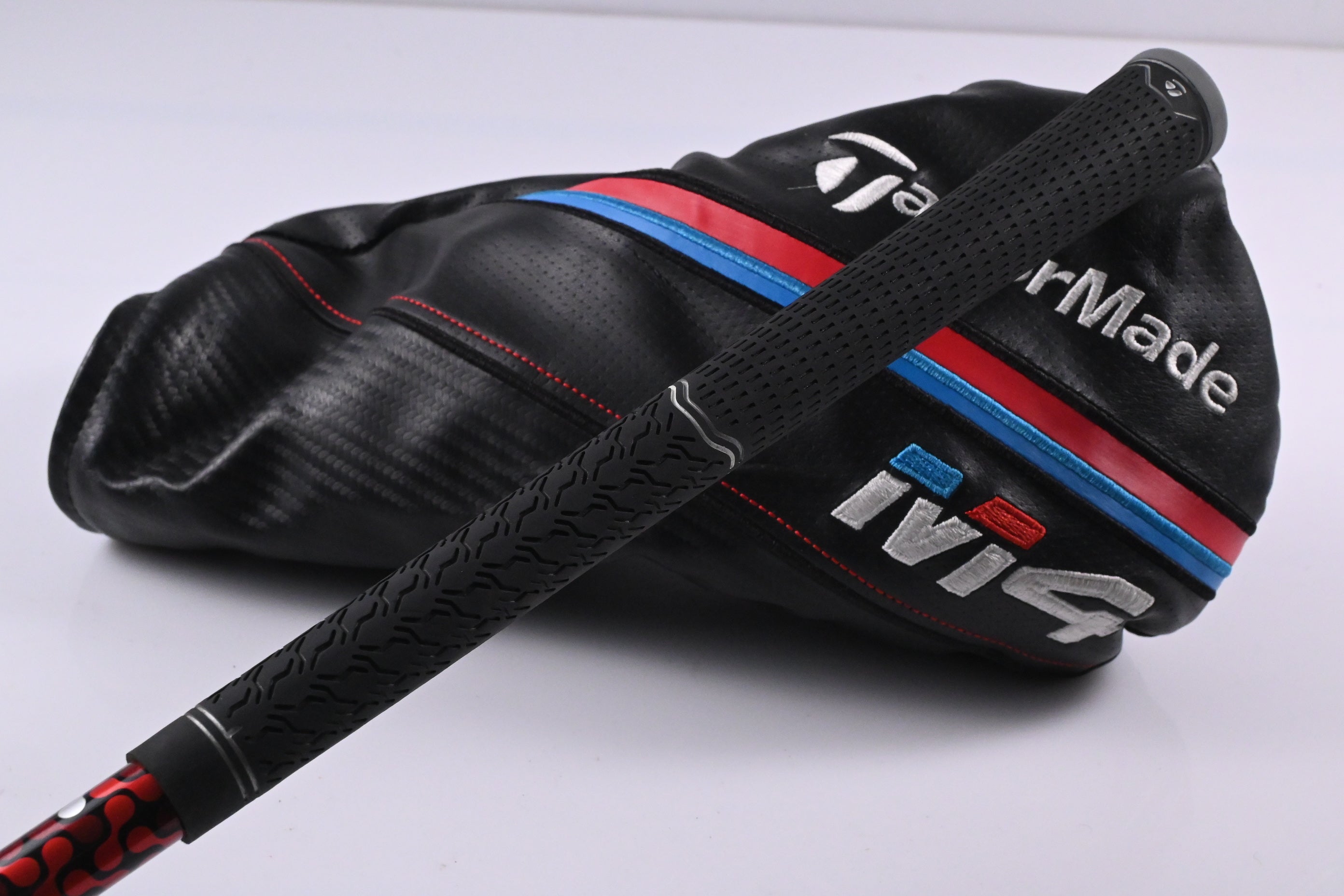 Left Hand Taylormade M4 Driver / 10.5 Degree / Regular Flex Atmos Red 5 Shaft