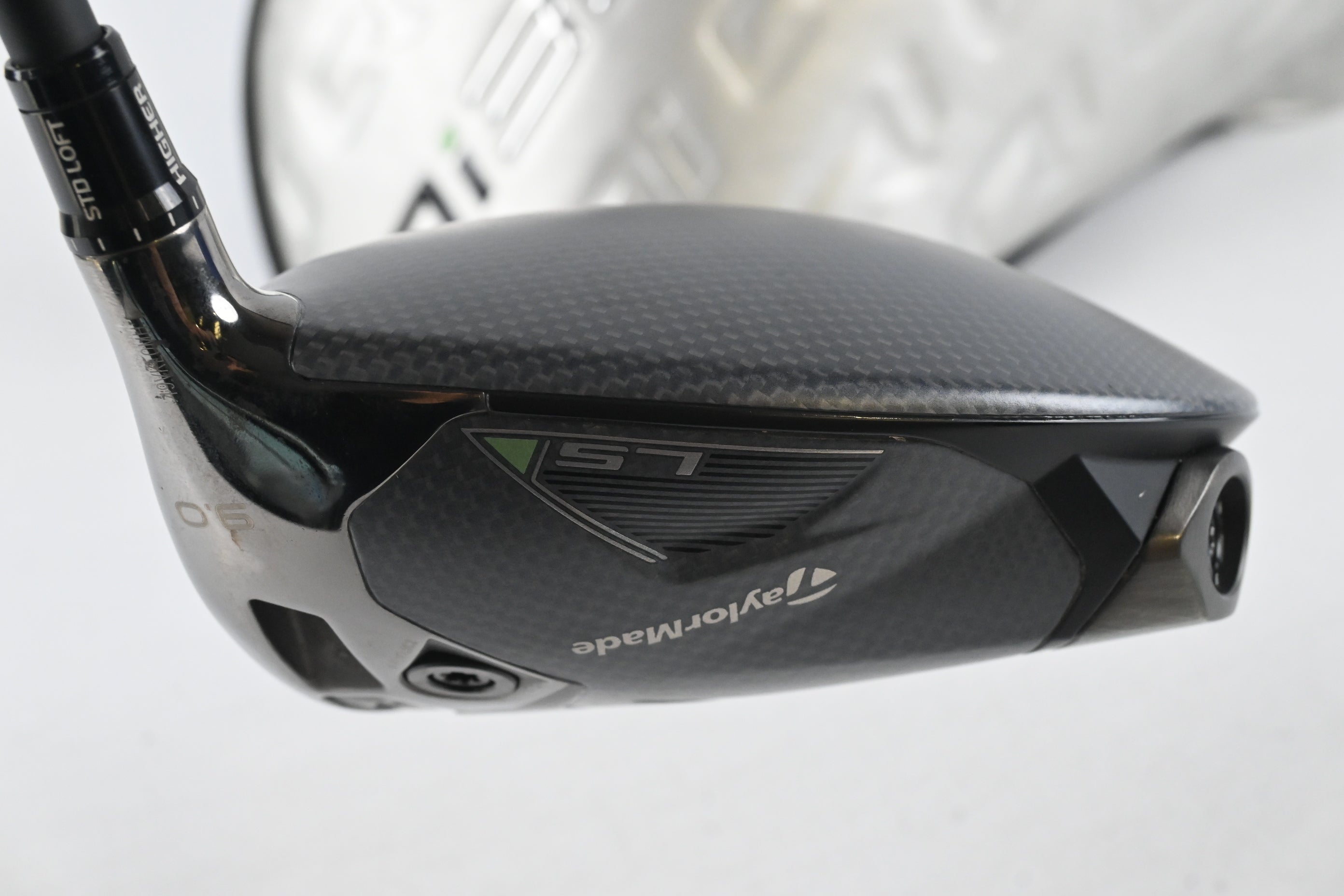 Taylormade Qi35 LS Driver / 9 Degree / Stiff Flex Kai'li Dark Waves White 60 Shaft