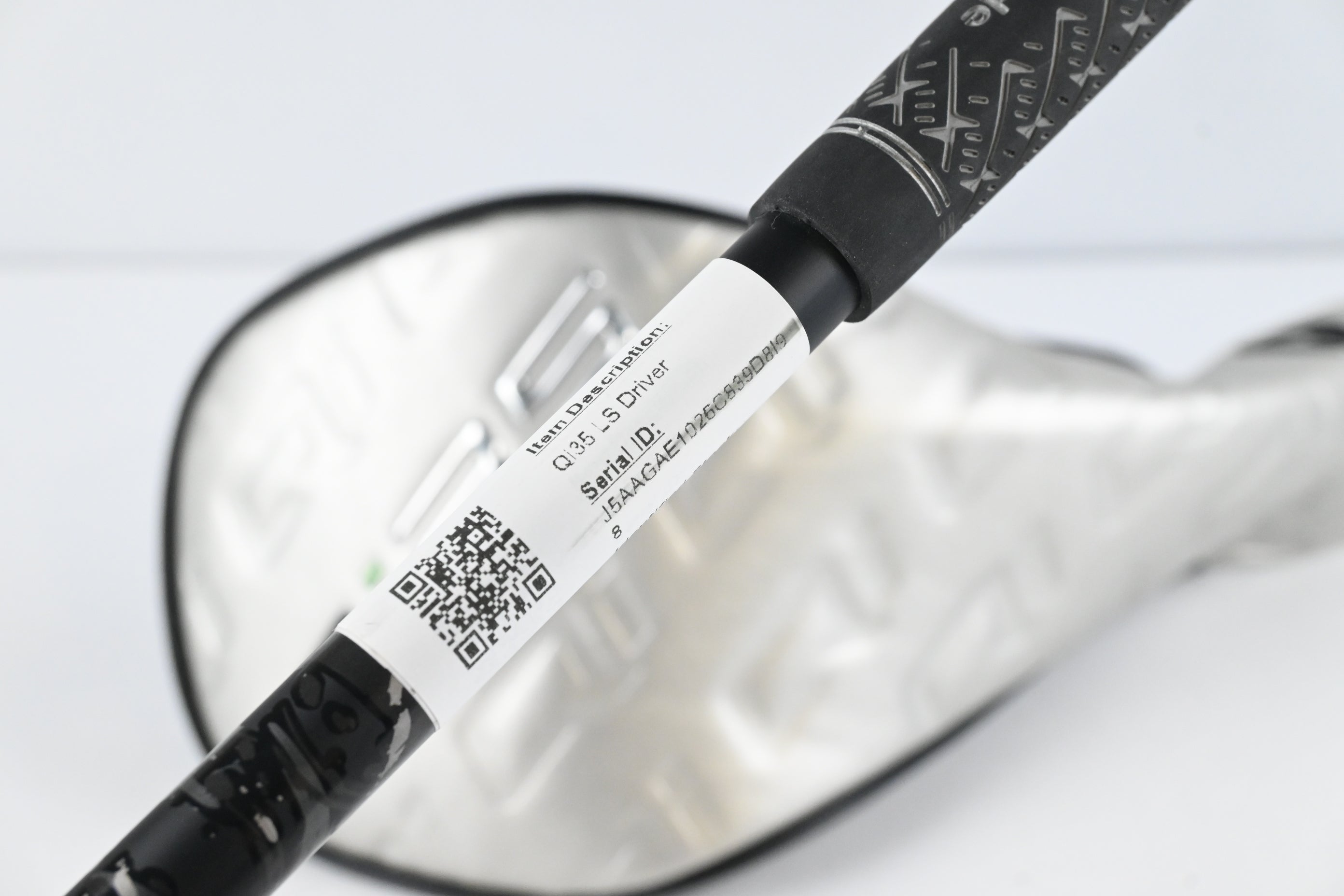Taylormade Qi35 LS Driver / 9 Degree / Stiff Flex Kai'li Dark Waves White 60 Shaft