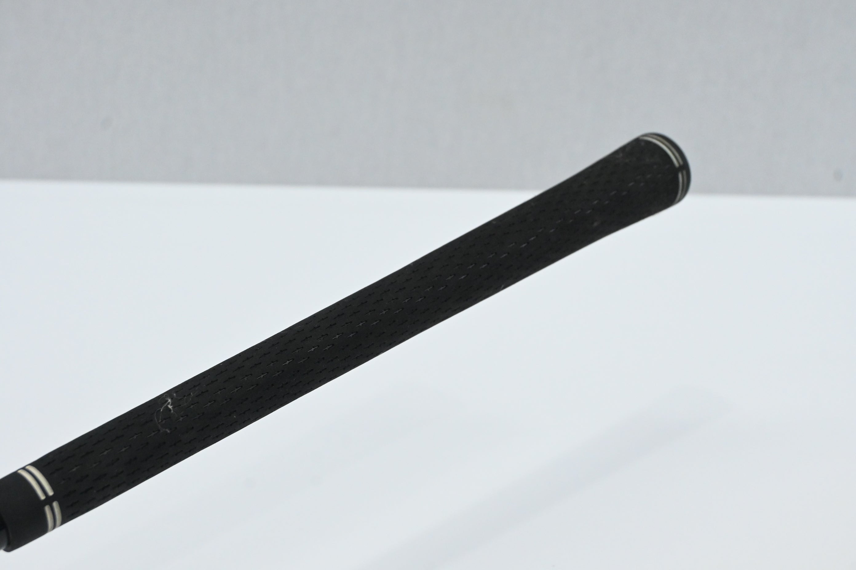 Cleveland 588 Altitude Driver / 10.5 Degree / Regular Flex Matrix Shaft