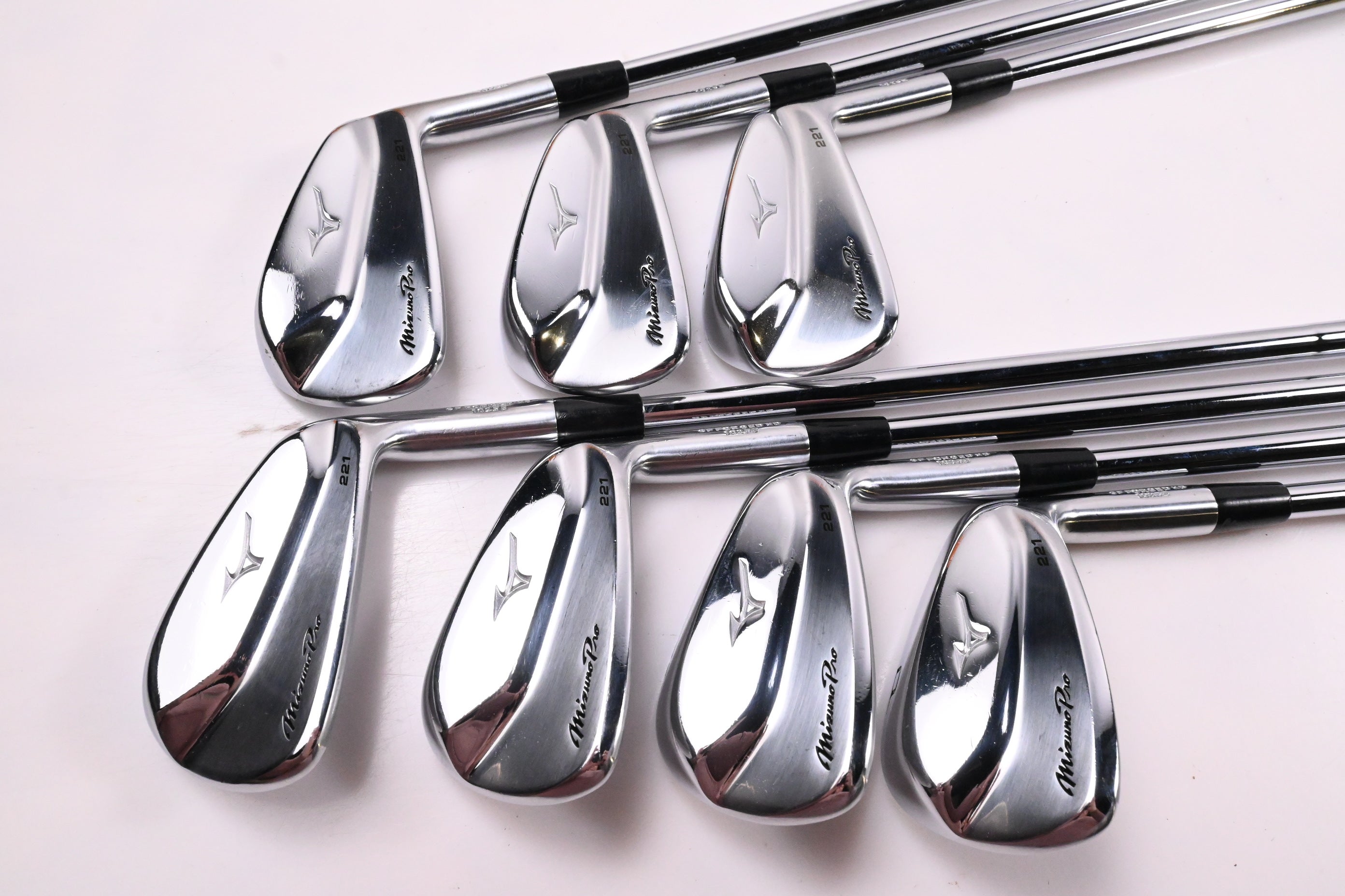 Mizuno Pro 221 Irons / 4-PW / Stiff Flex Dynamic Gold 105 S300 Shafts