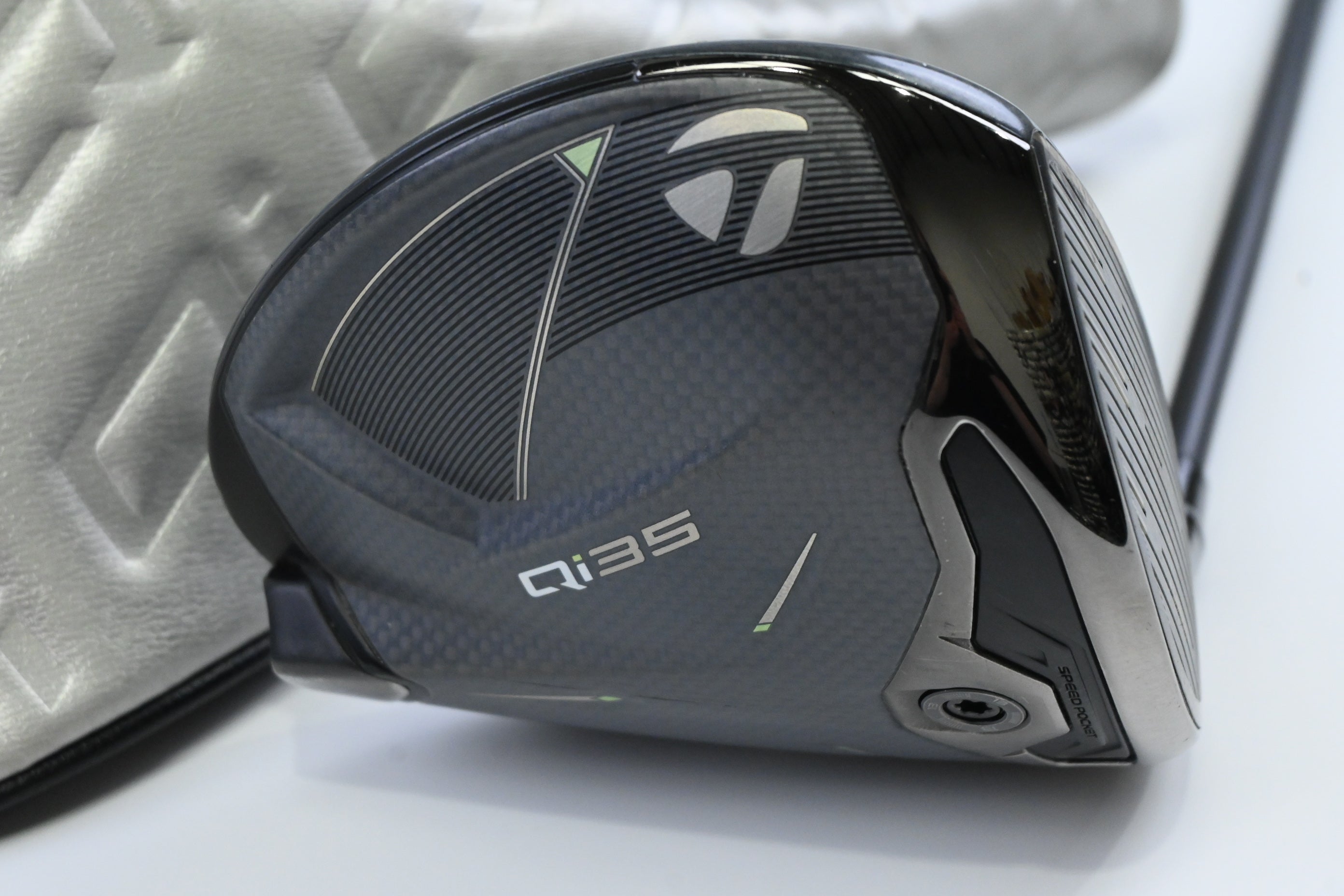 Taylormade Qi35 Driver / 9 Degree / Stiff Flex Tensei AV Limited Black 65