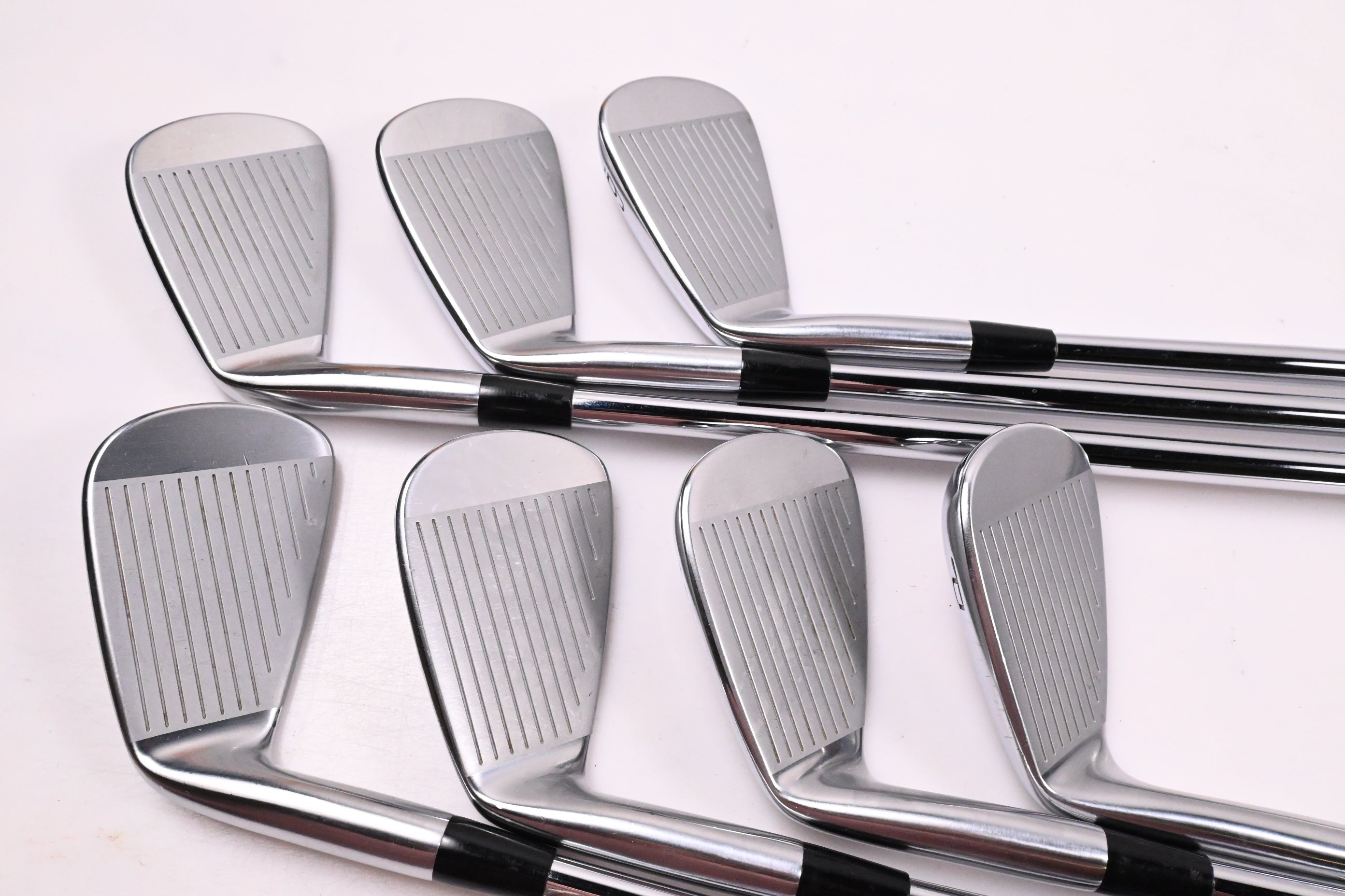 Mizuno Pro 221 Irons / 4-PW / Stiff Flex Dynamic Gold 105 S300 Shafts