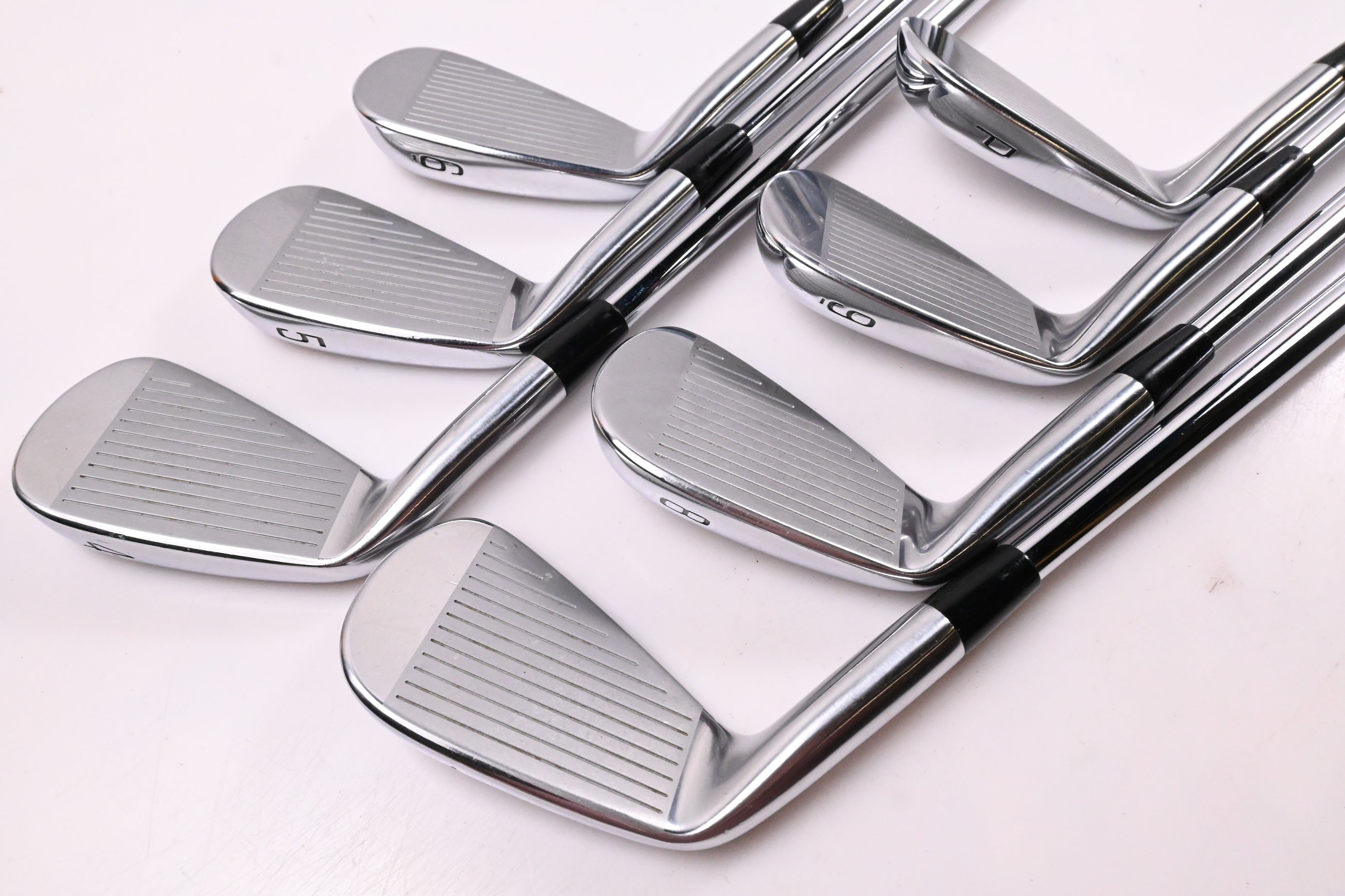 Mizuno Pro 221 Irons / 4-PW / Stiff Flex Dynamic Gold 105 S300 Shafts